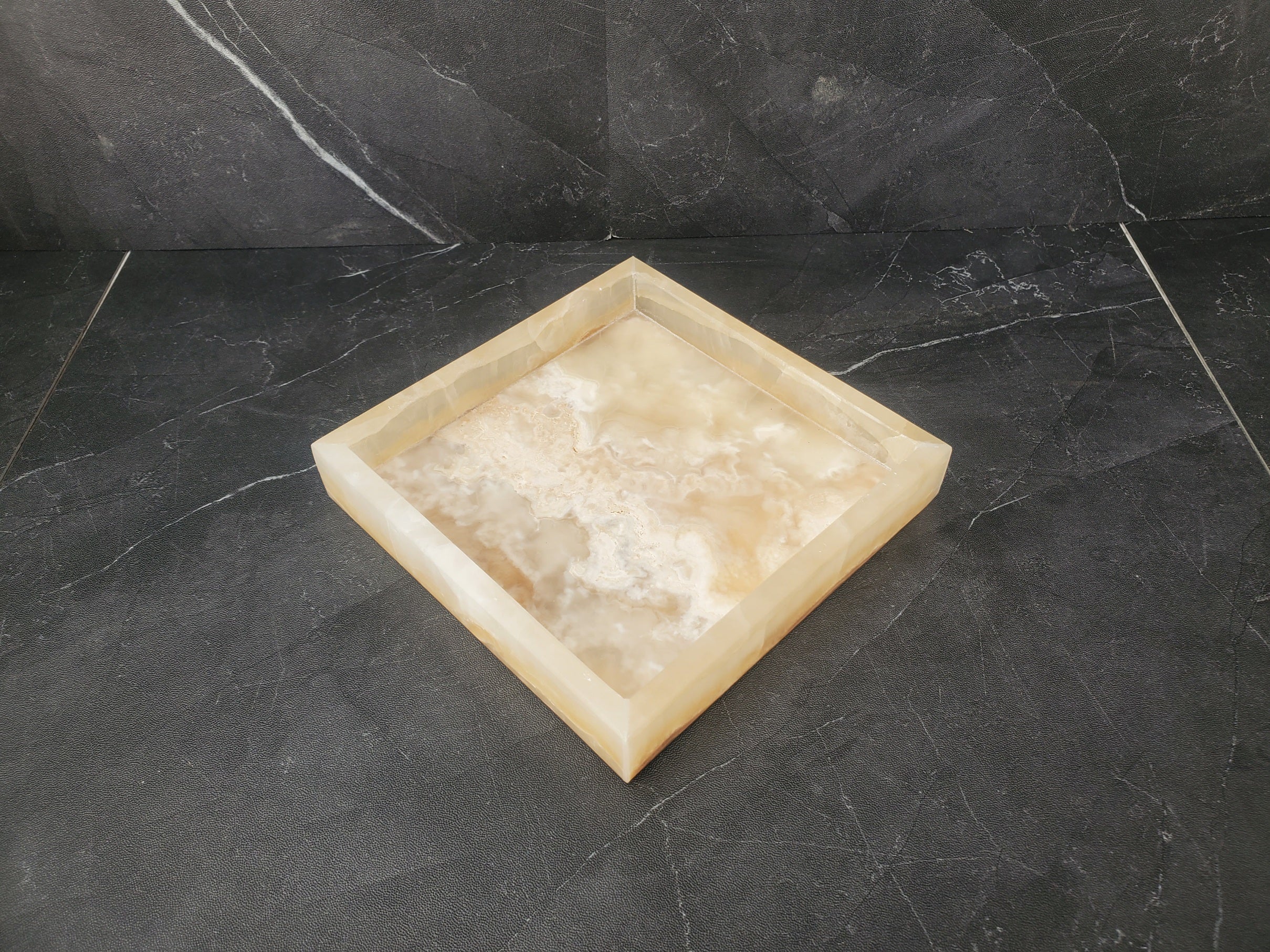 TRAY14 Ivory Transparent Onyx Stone Tray