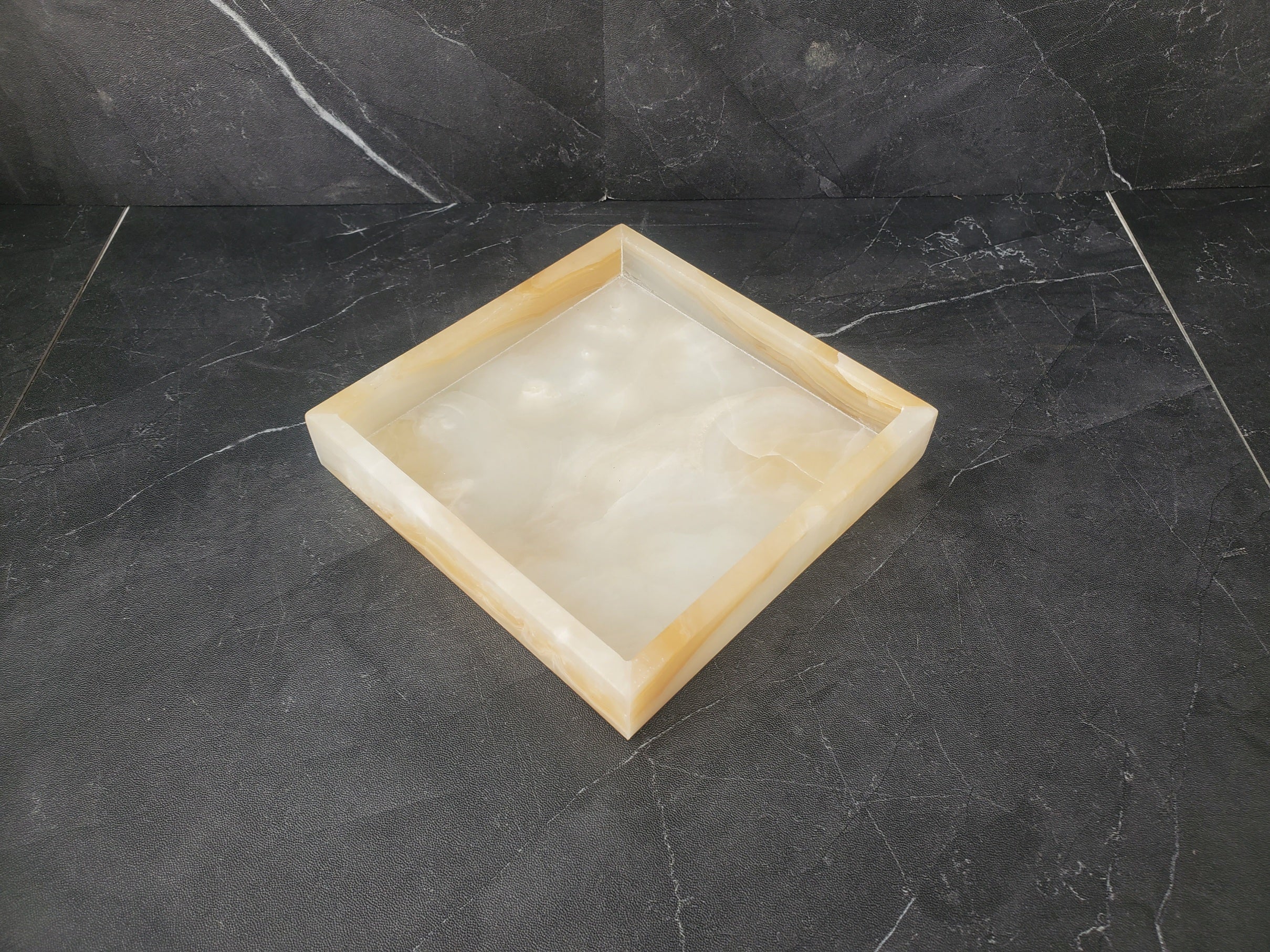 TRAY14 Ivory Transparent Onyx Stone Tray