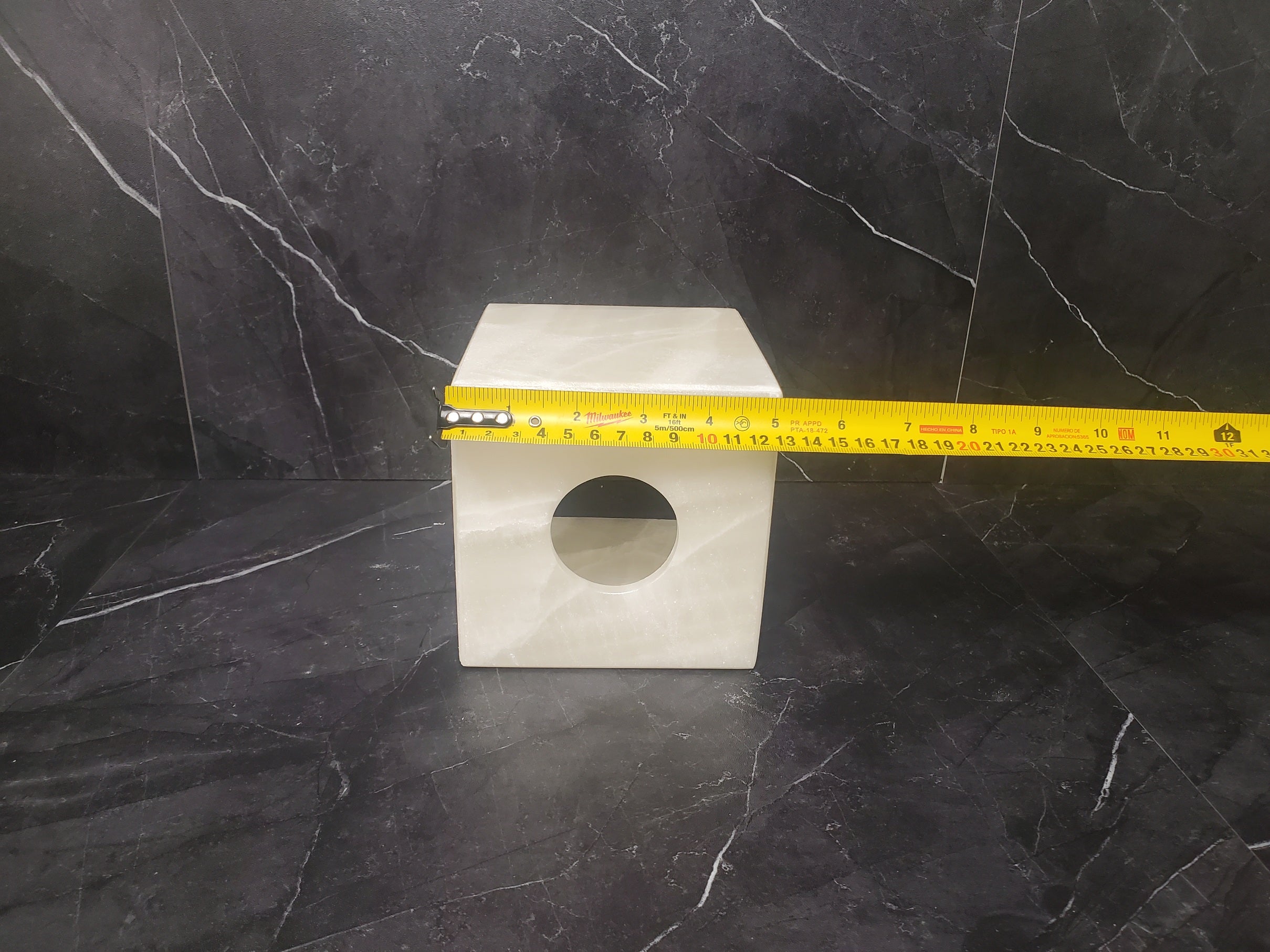 TCSQ_57 Ivory Onyx Tissue Box Cover (Cube)
