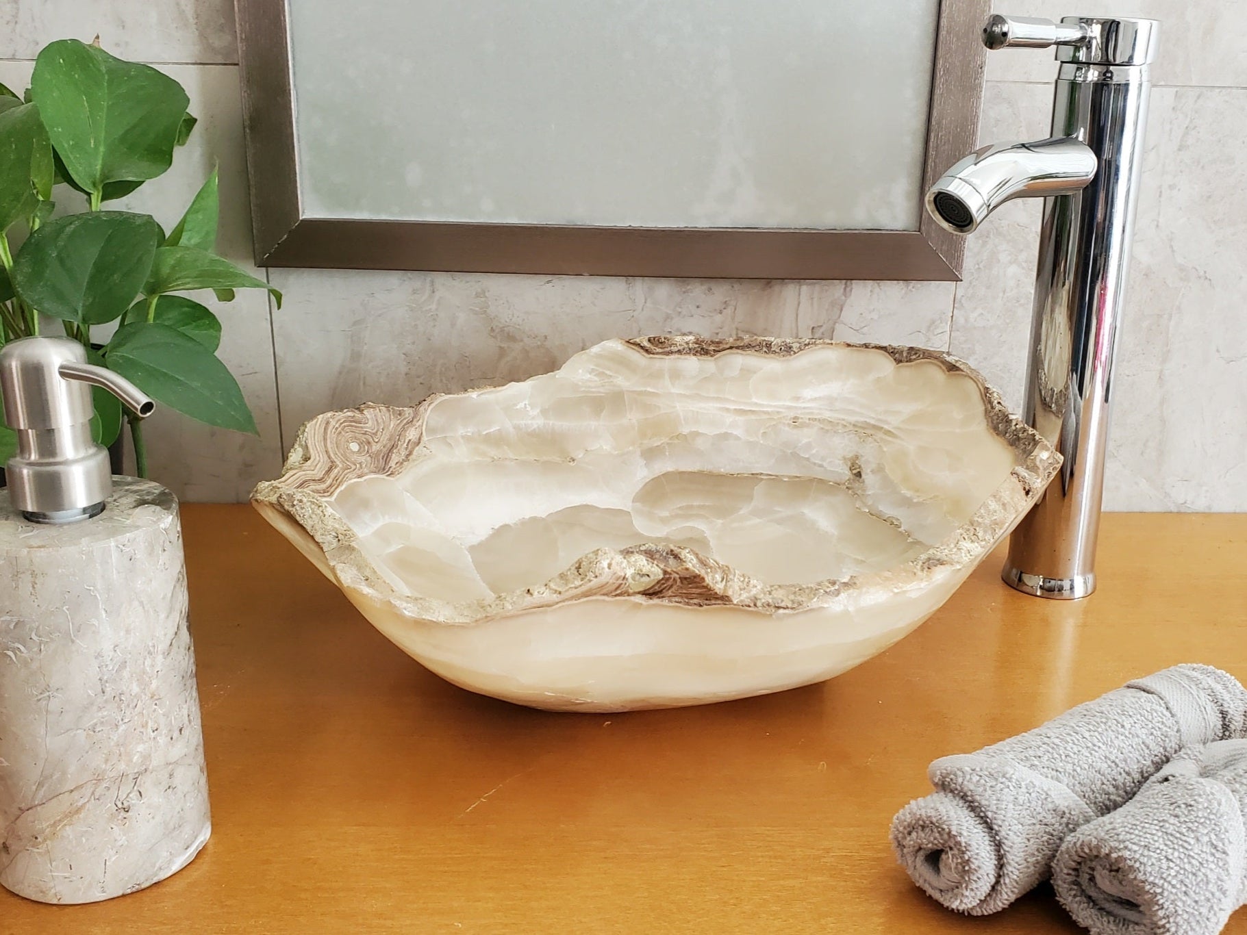 S23_15 Onyx Stone Bathroom Vessel Sink