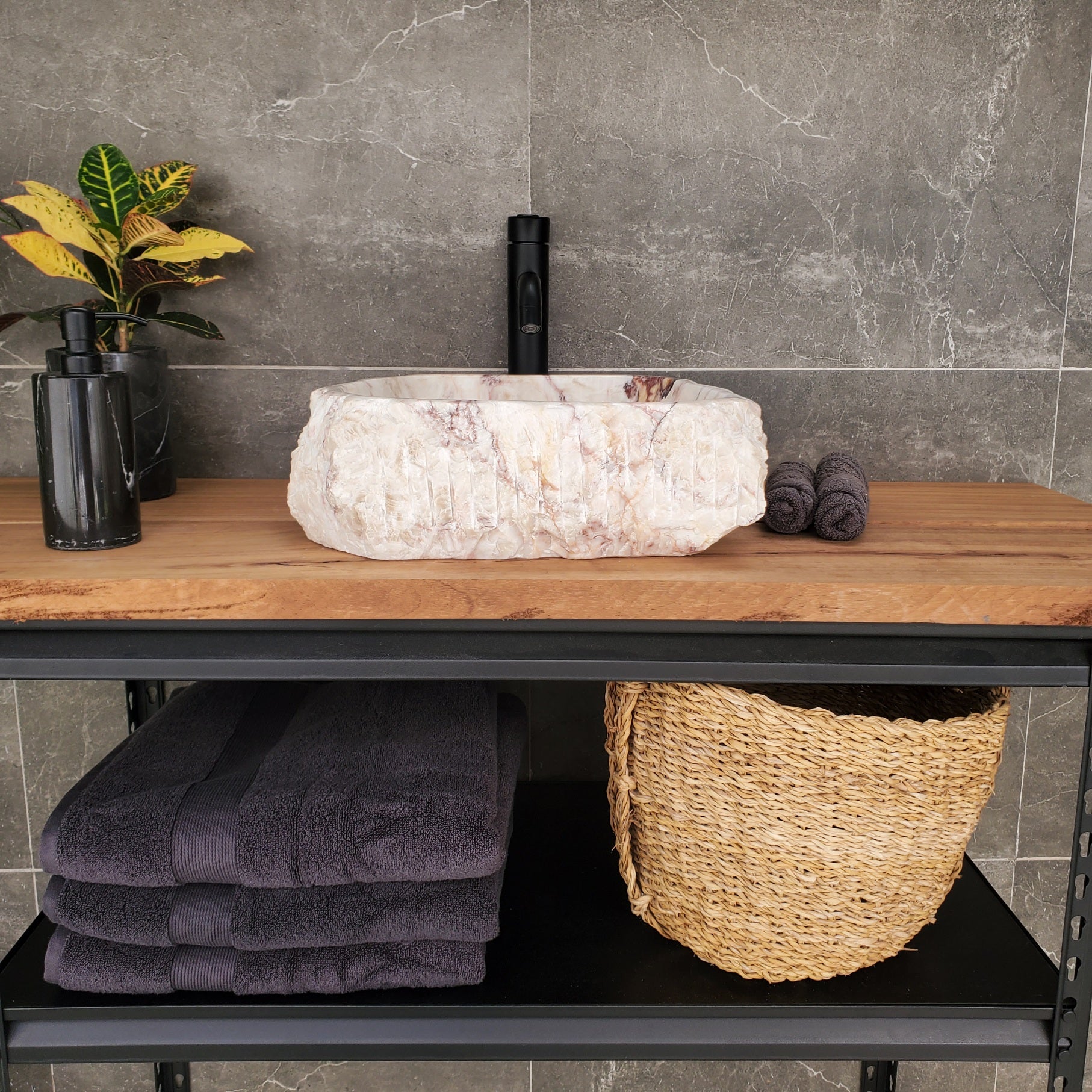 S33_06 Onyx Stone Vessel Sink