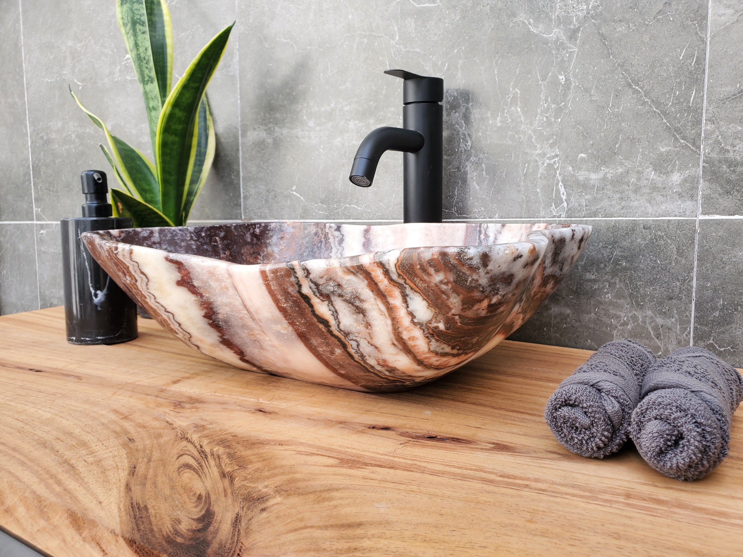 S31_07 Serpentine Onyx Stone Vessel Sink - 17.5 x 12 inch