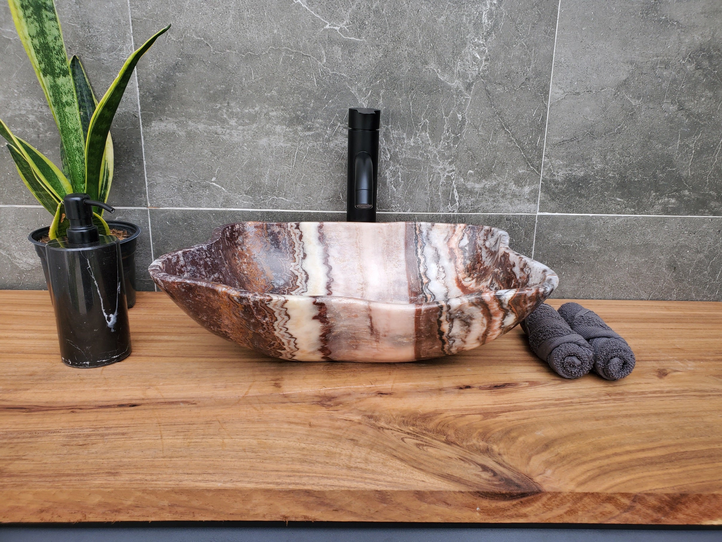 S31_07 Serpentine Onyx Stone Vessel Sink