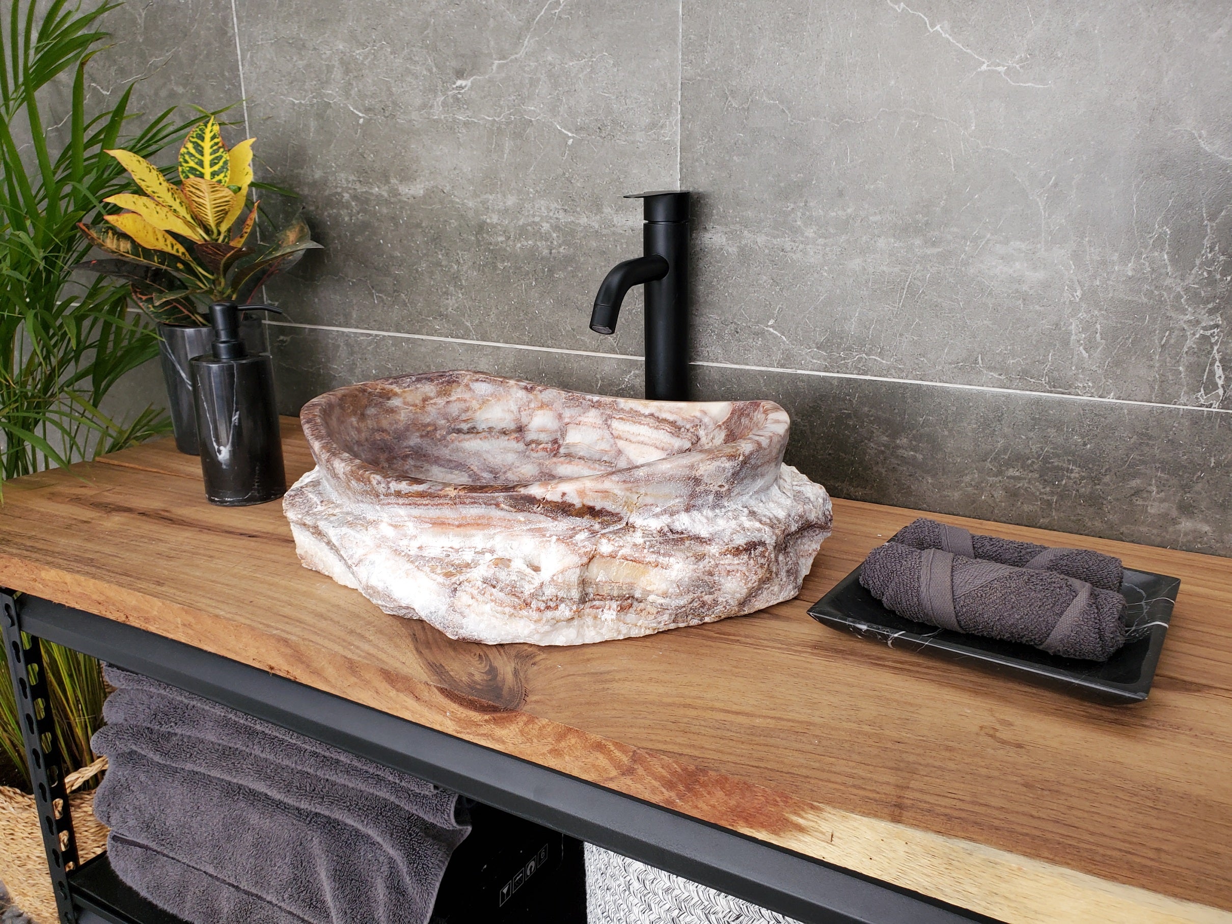 S31_10 Serpentine Onyx Stone Vessel Sink