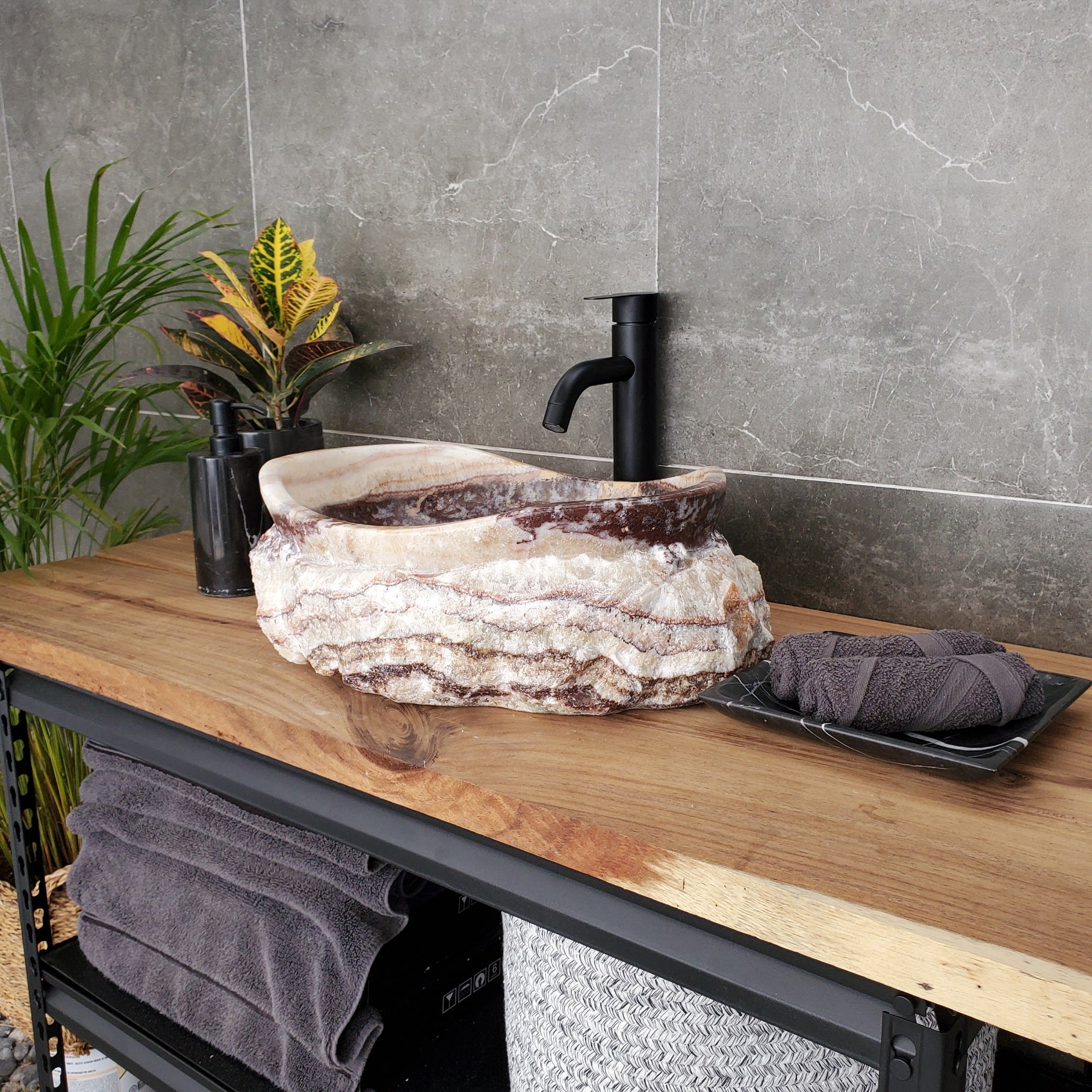 S31_09 Serpentine Onyx Stone Vessel Sink