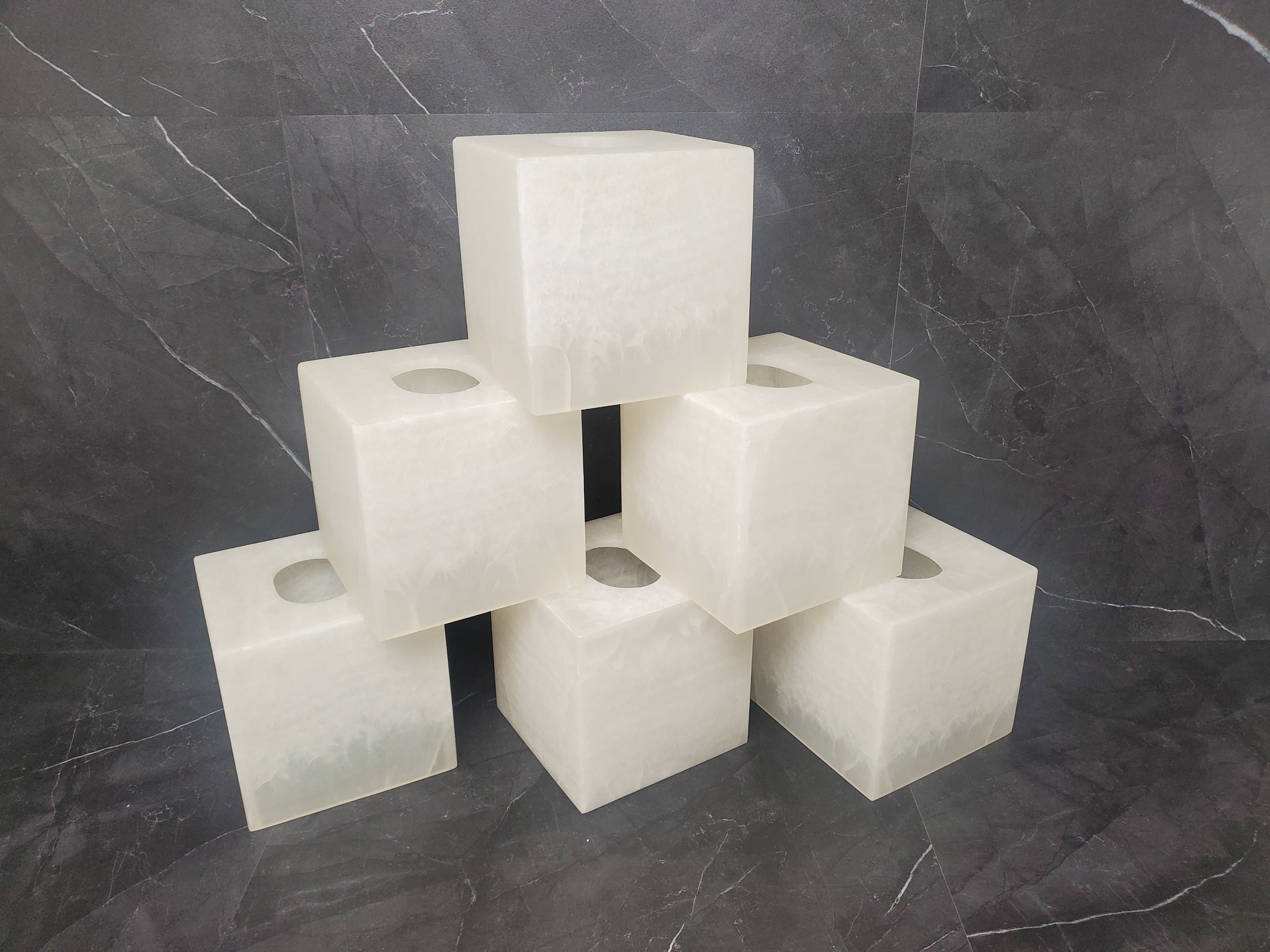 TCSQ_54 White Onyx Tissue Box Cover (Cube)