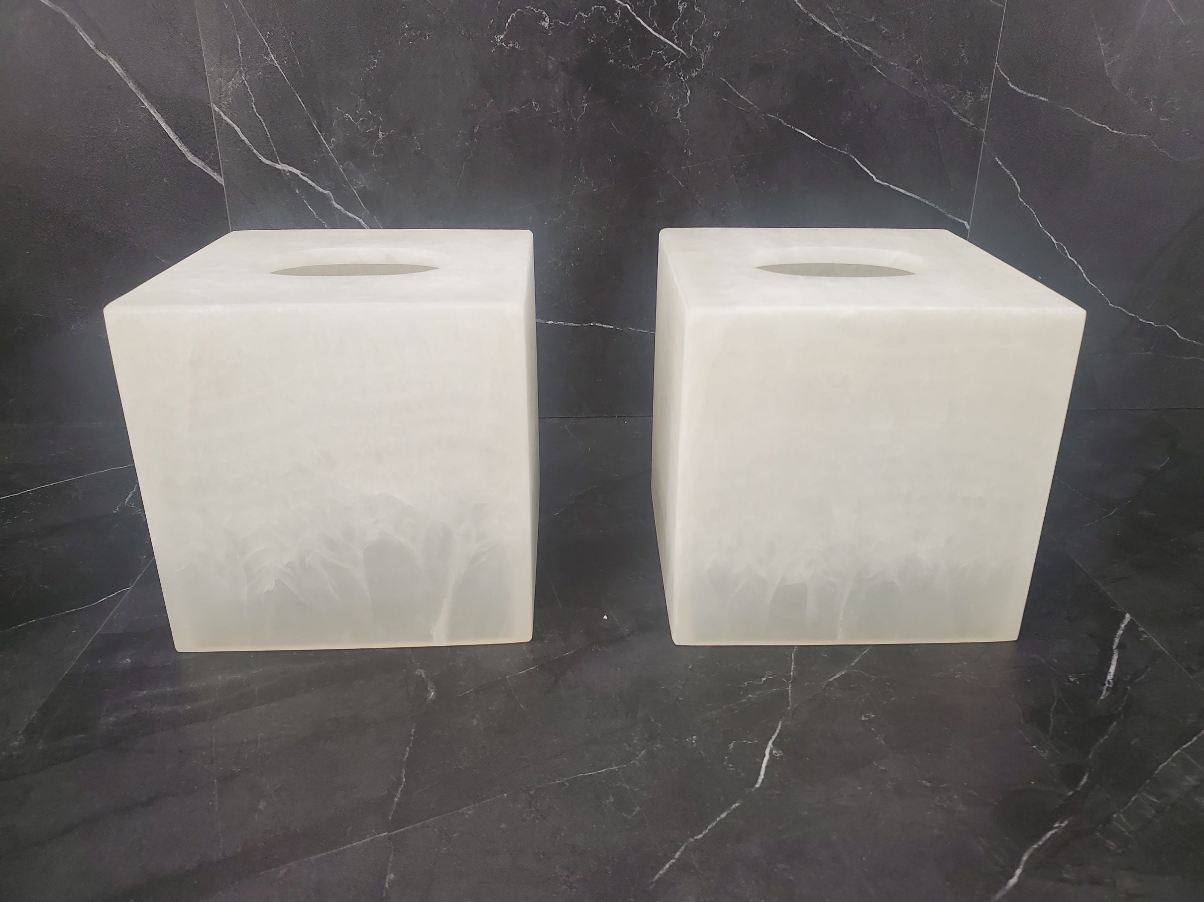 TCSQ_54 White Onyx Tissue Box Cover (Cube)