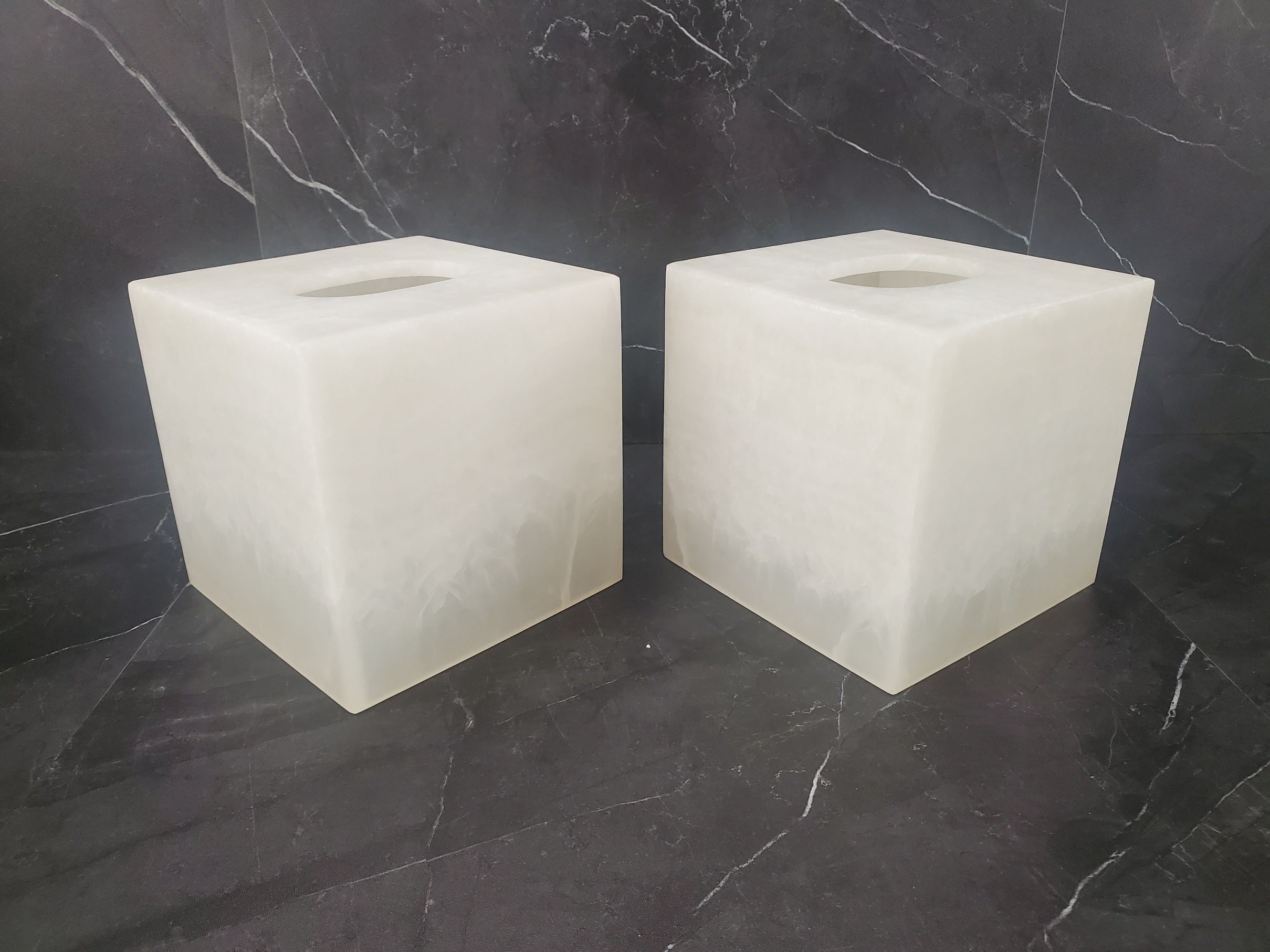 TCSQ_54 White Onyx Tissue Box Cover (Cube)