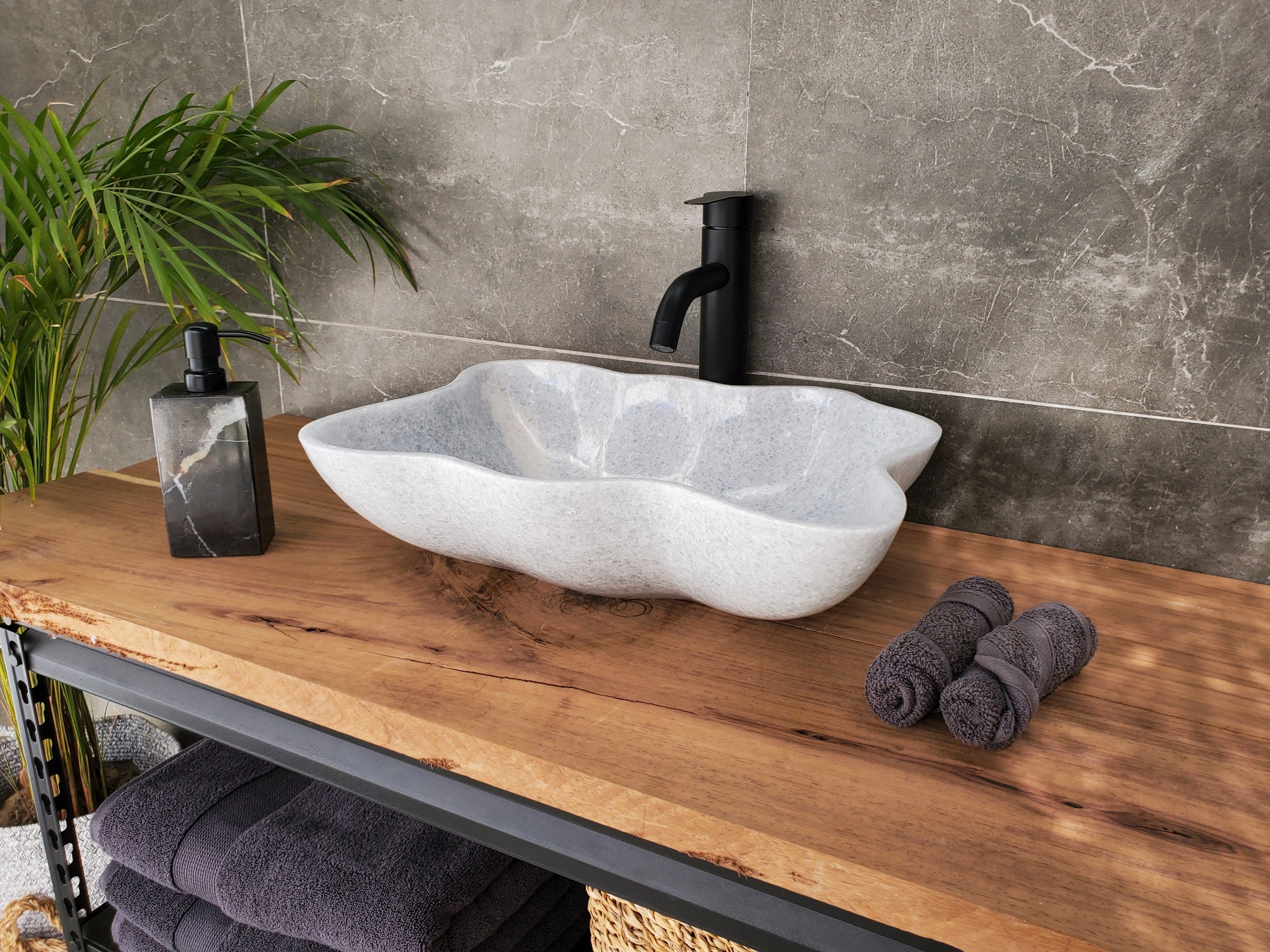 S33_50 Guadiana Marble Bathroom Vessel Sink- 17.5 x 13 inch