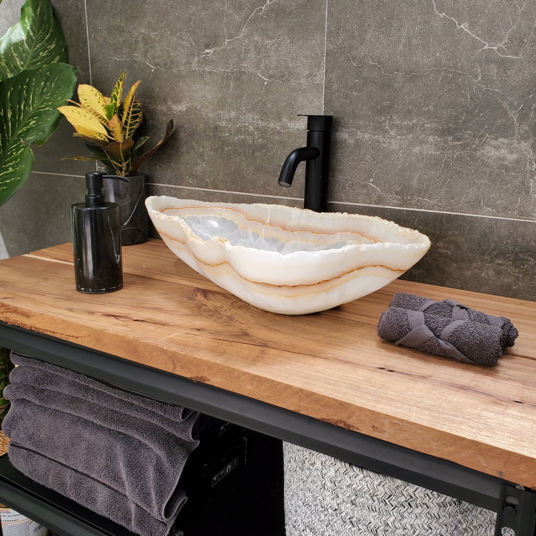 S31_38 Onyx Stone Vessel Bathroom Sink