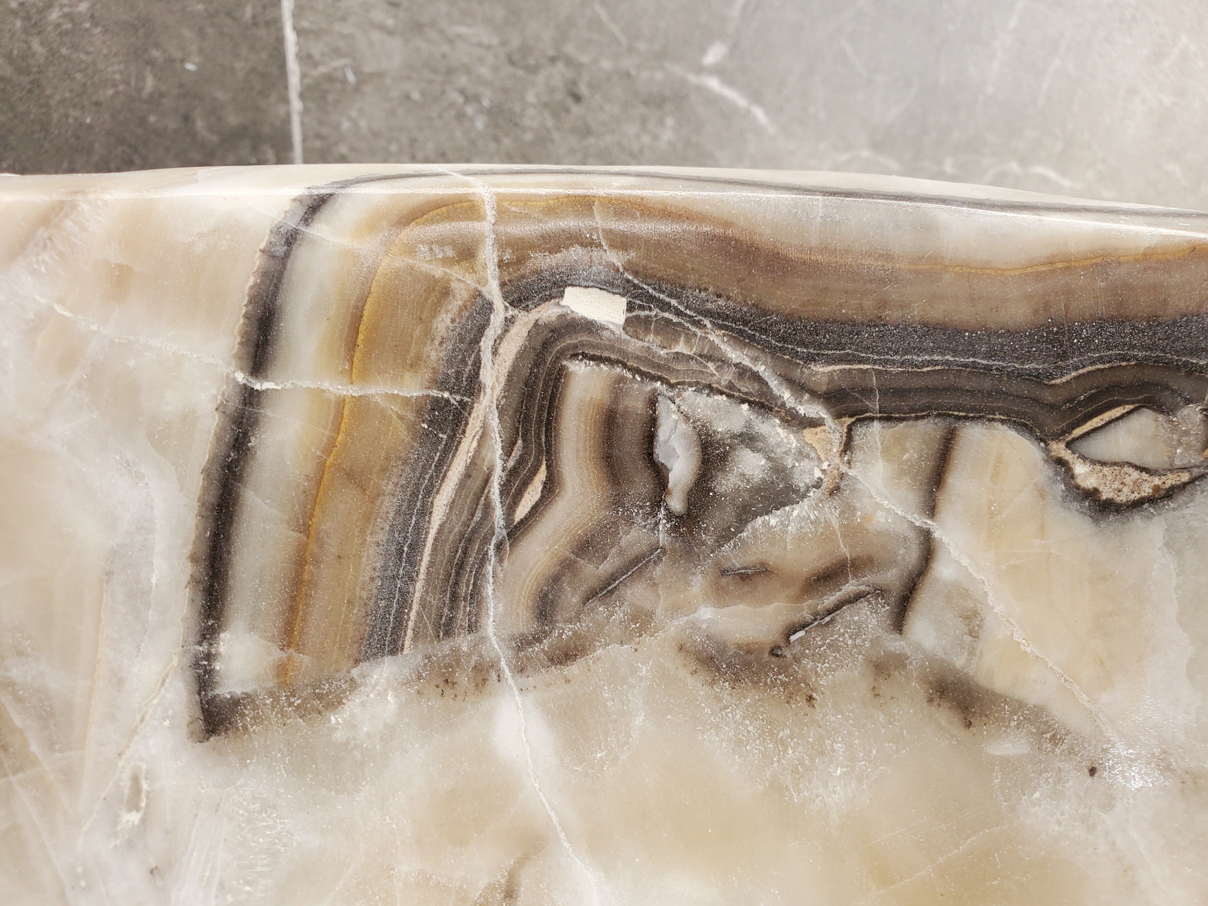 S33_10 Onyx Stone Vessel Sink