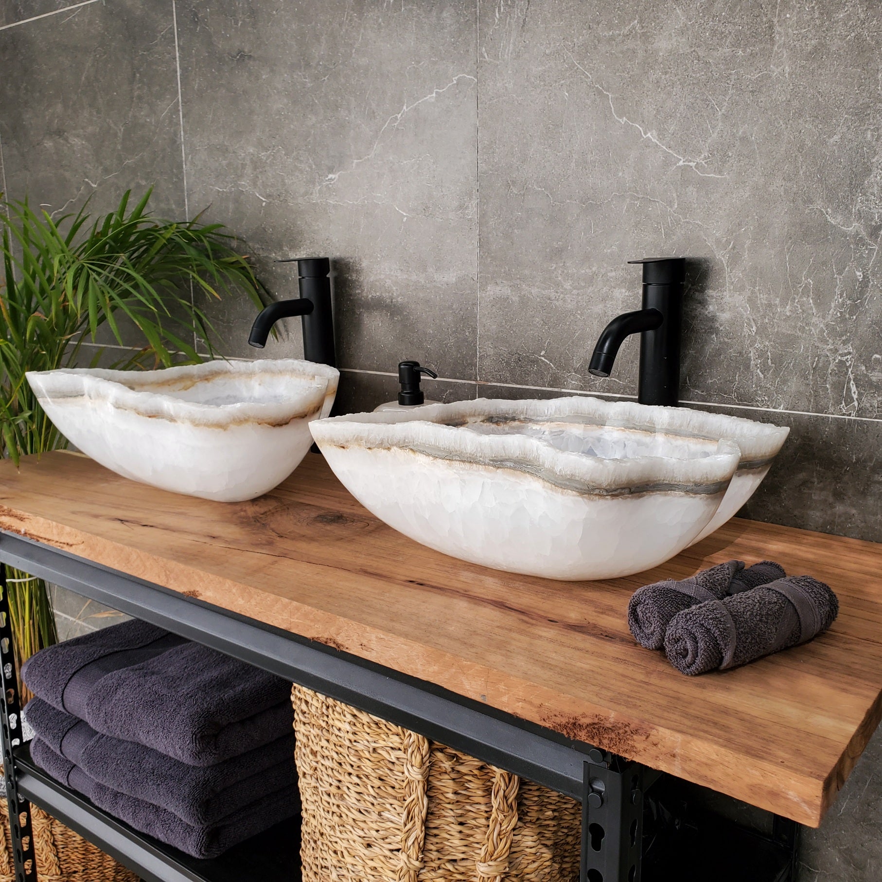 SET3304 Onyx Stone Master Bath Set of 2 (Two) Vessel Sinks