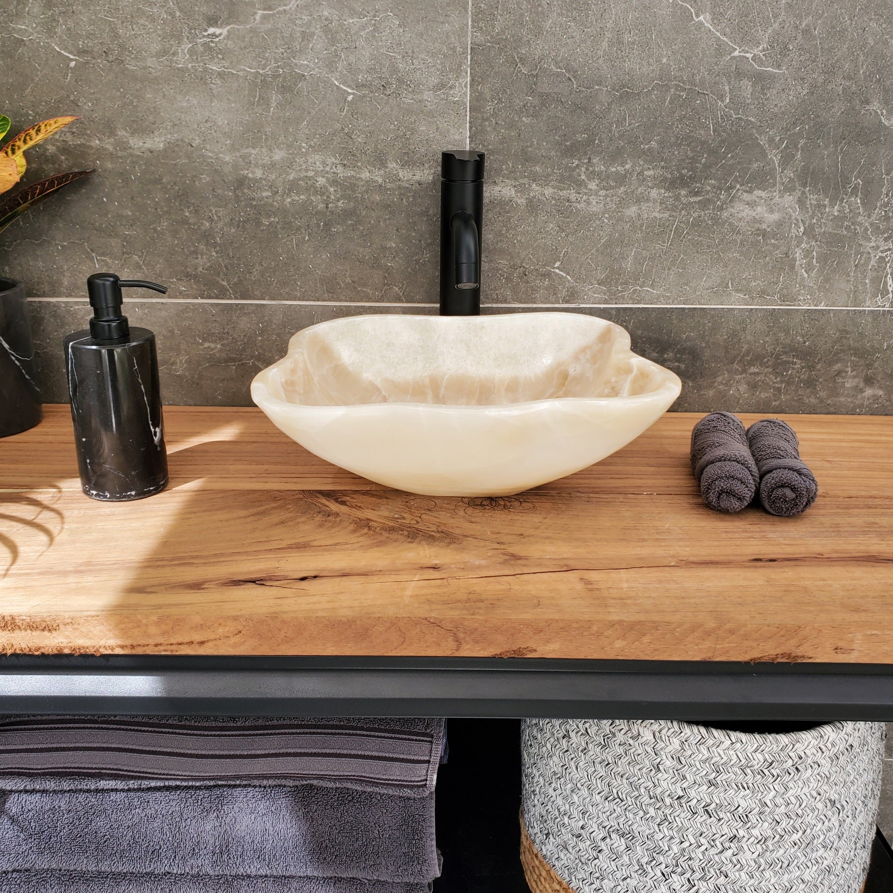 S32_22 Onyx Stone Vessel Bathroom Sink - 14 x 12 inch