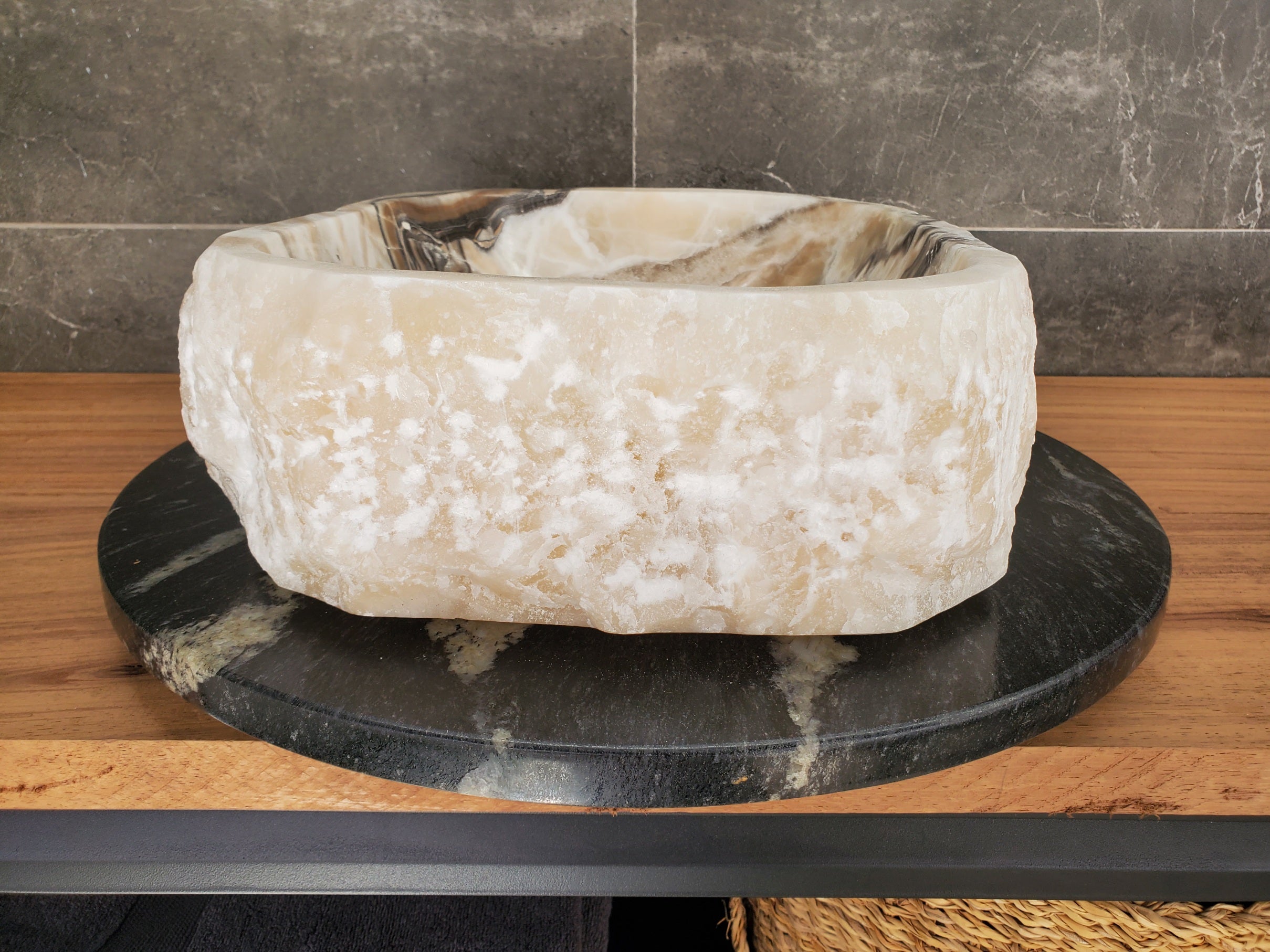 S33_10 Onyx Stone Vessel Sink