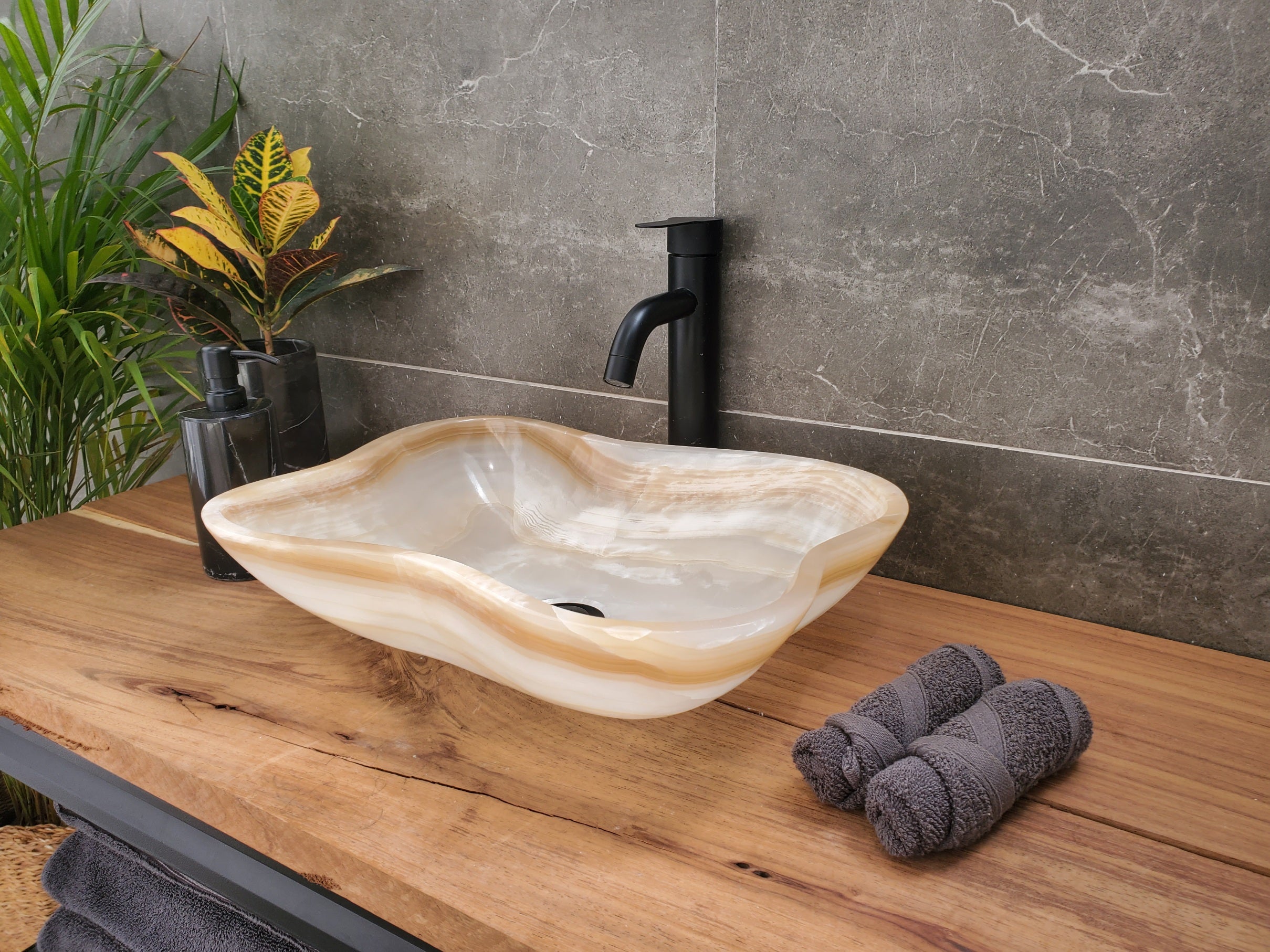 S32_14 Onyx Stone Vessel Bathroom Sink