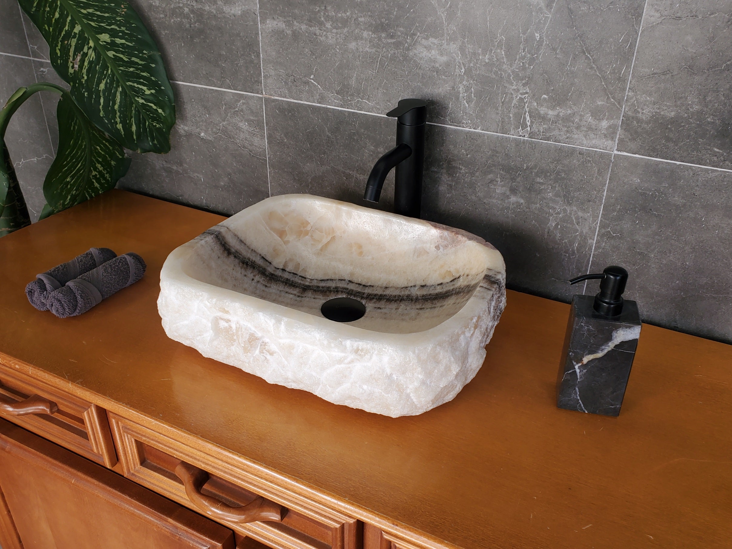 S37_16 Beige Onyx Vessel Sink, 17x13 Inch Onyx Stone Countertop Bathroom Sink Bathroom Sinks Featured Onyx Sinks Sinks