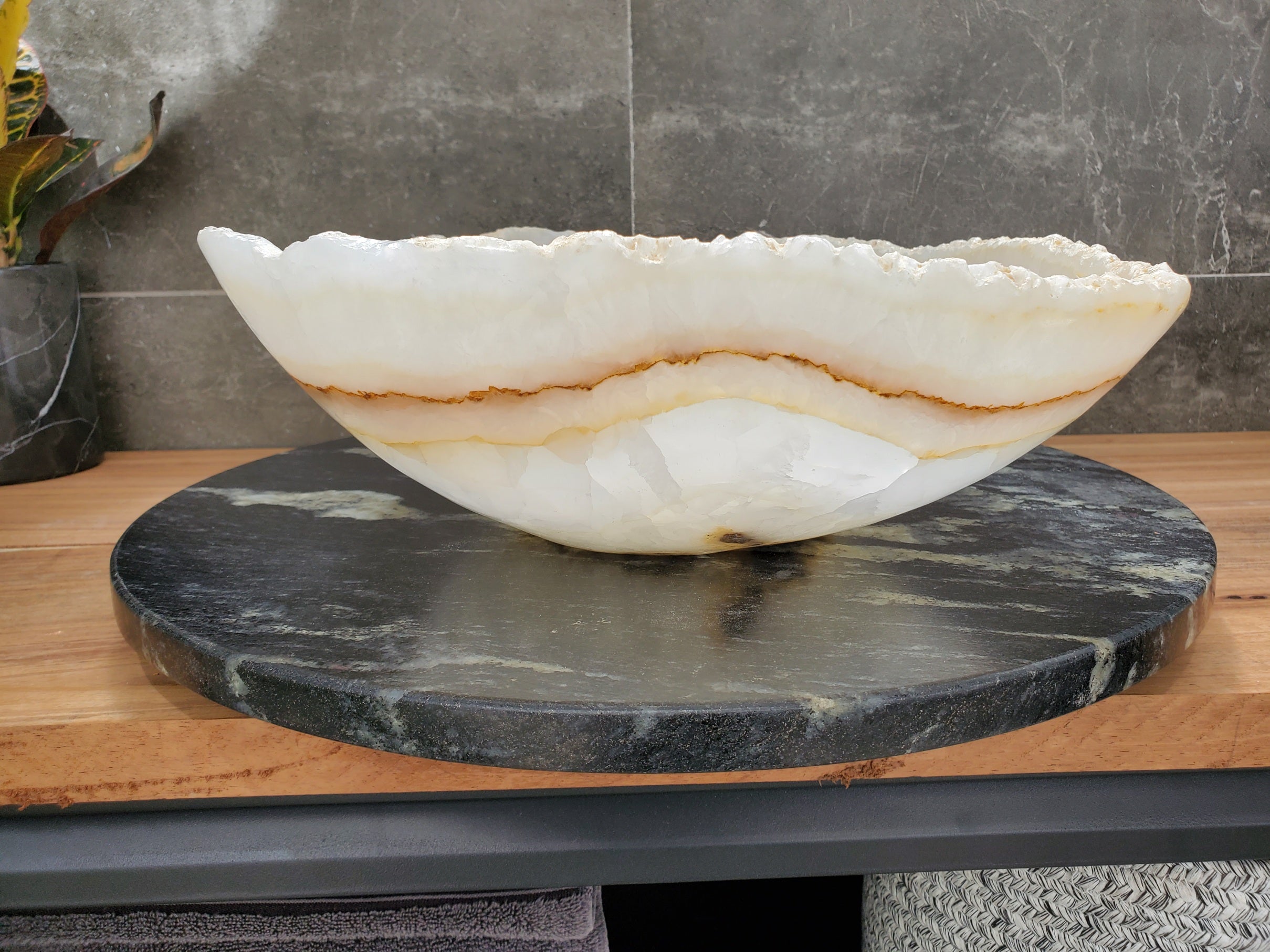 S31_38 Onyx Stone Vessel Bathroom Sink