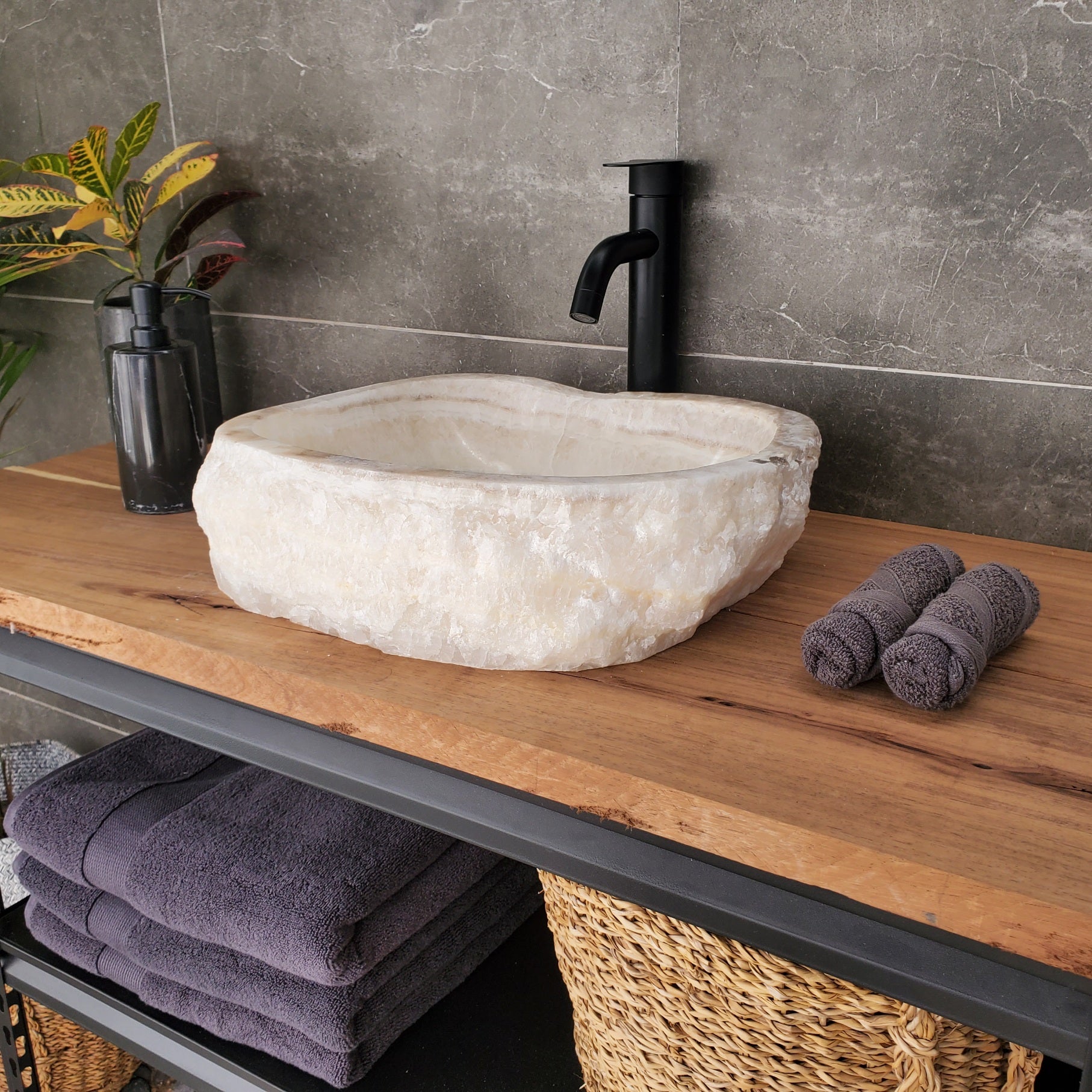 S33_18 Onyx Stone Vessel Sink- 15.5 x 13.5 inch