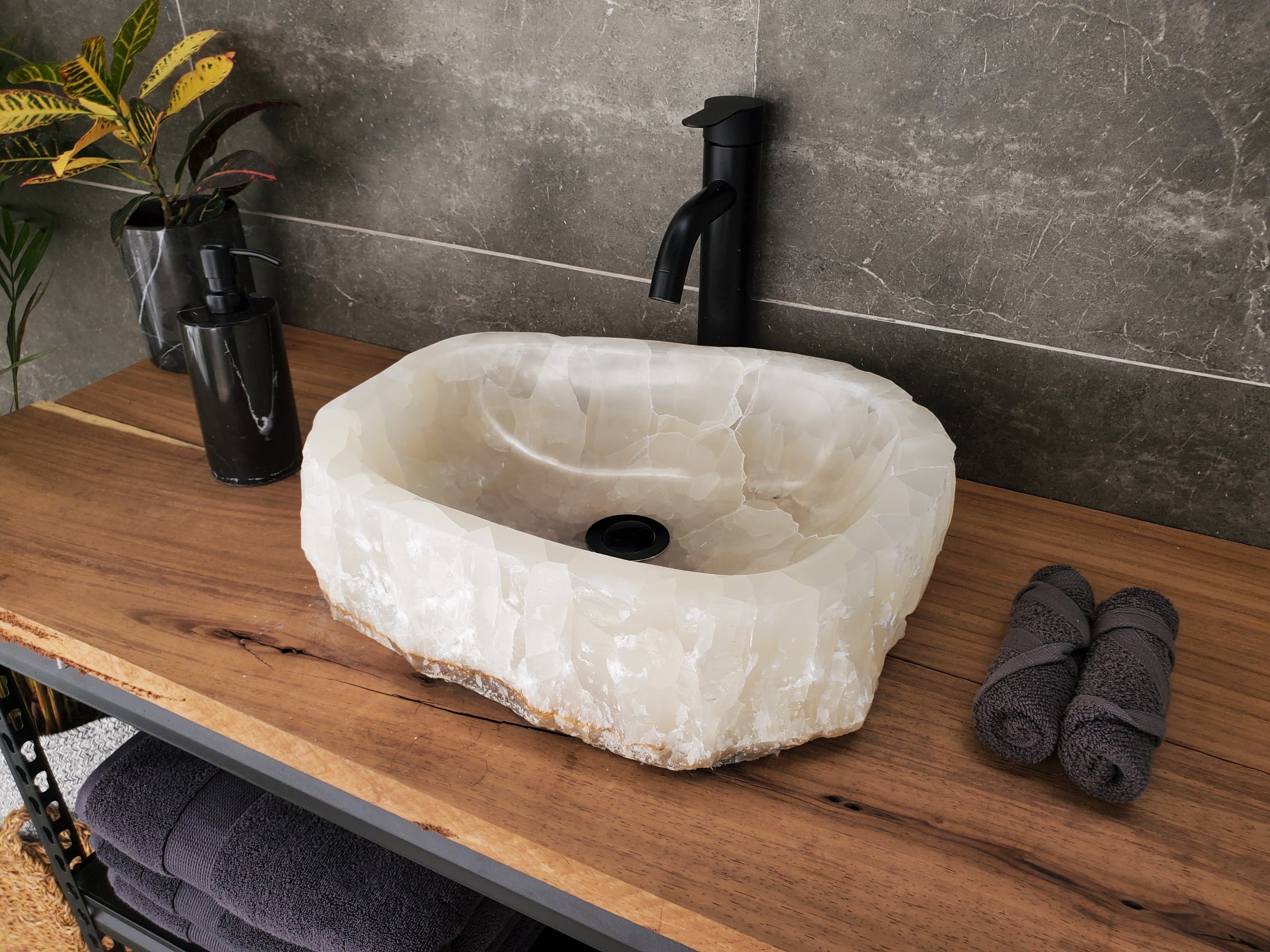 S33_19 Onyx Stone Vessel Sink