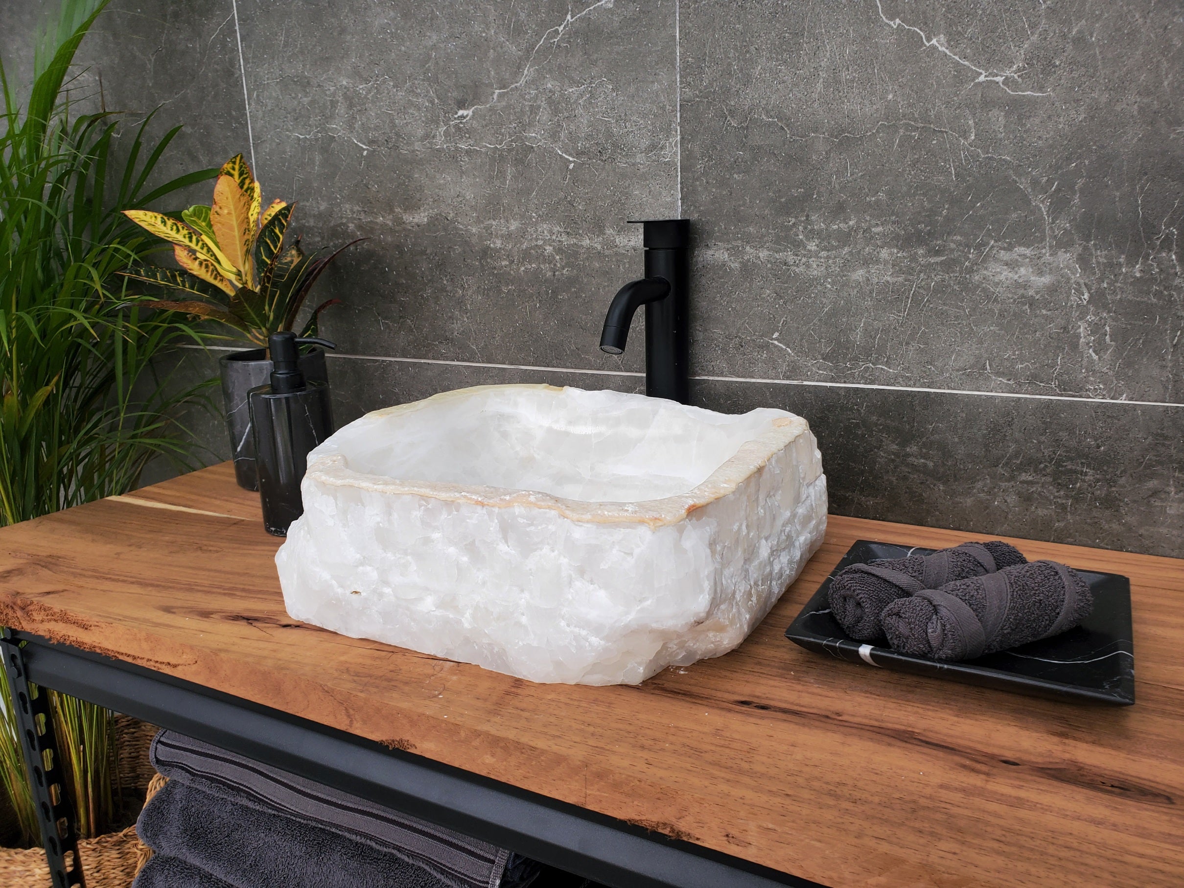 S31_45 Onyx Stone Vessel Bathroom Sink