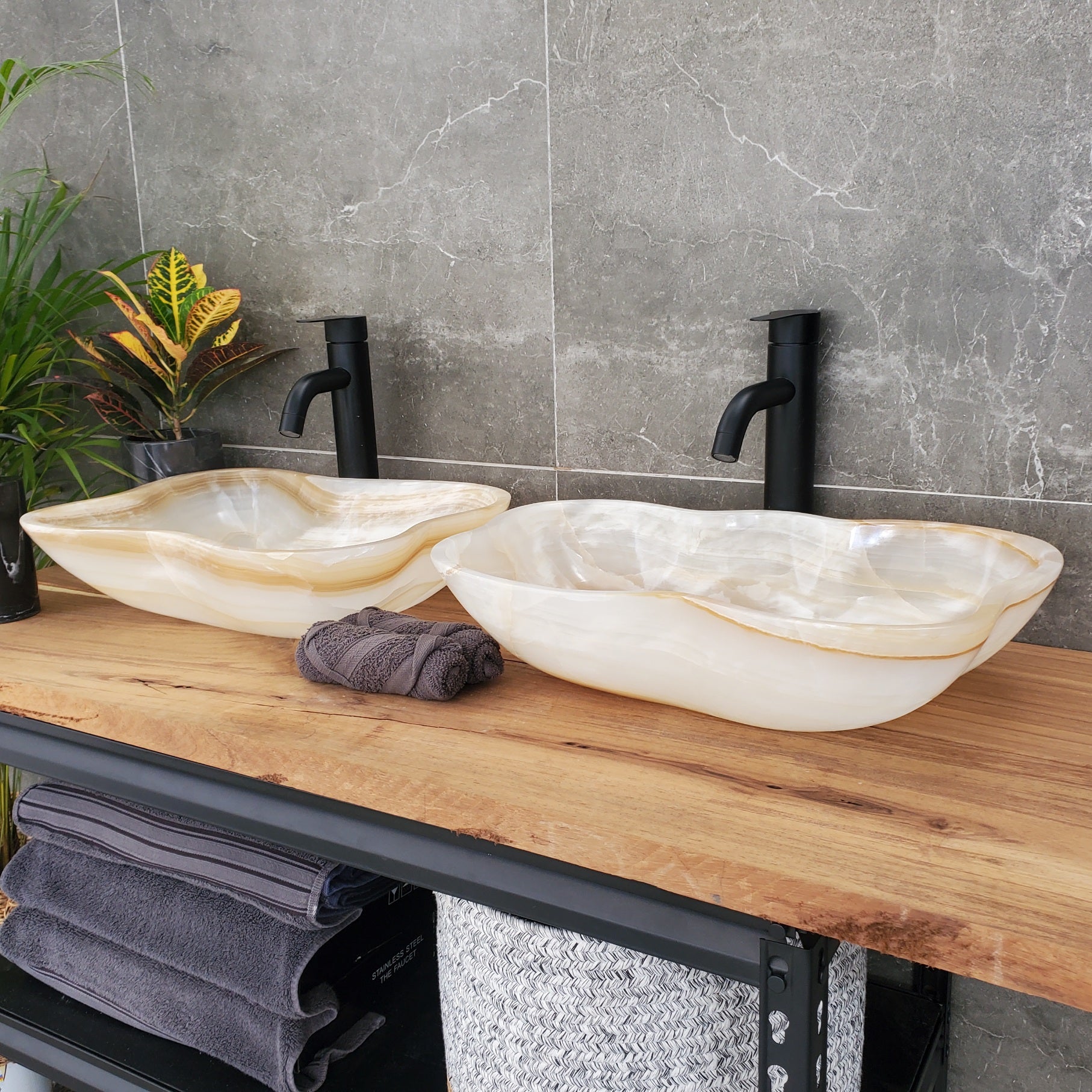 SET3202 Onyx Stone Master Bath Set of 2 (Two) Vessel Sinks