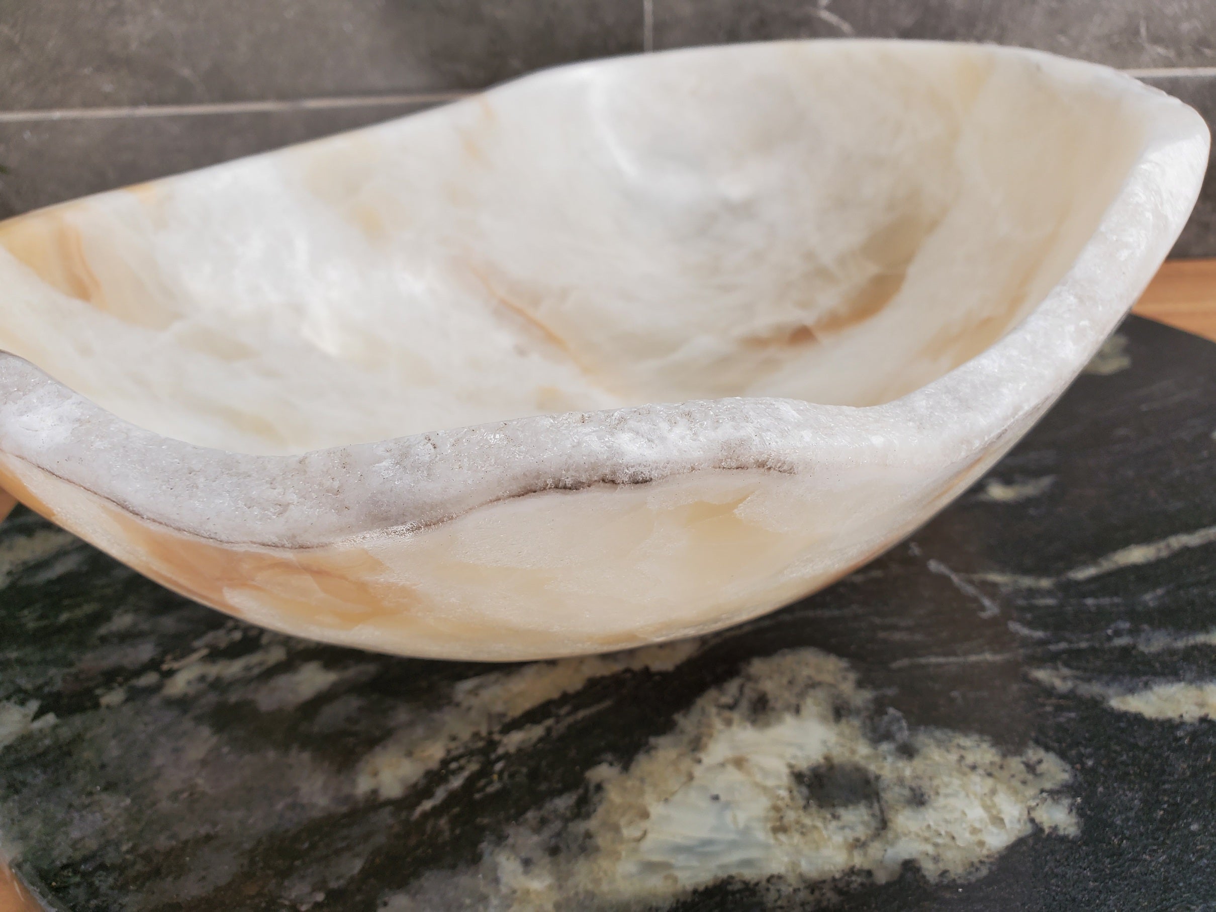 S33_33 Neutral White Onyx Bathroom Vessel Sink - 18 x 11 inch