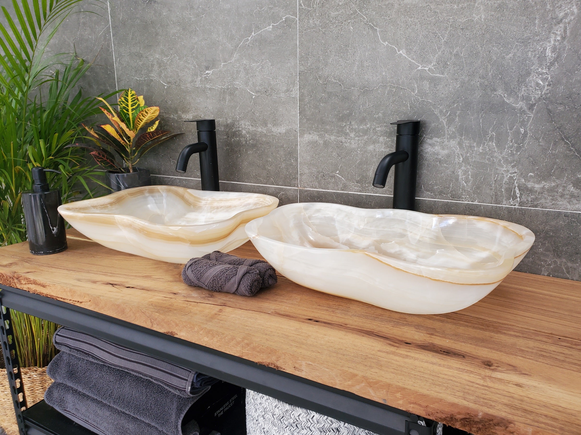 SET3202 Onyx Stone Master Bath Set of 2 (Two) Vessel Sinks
