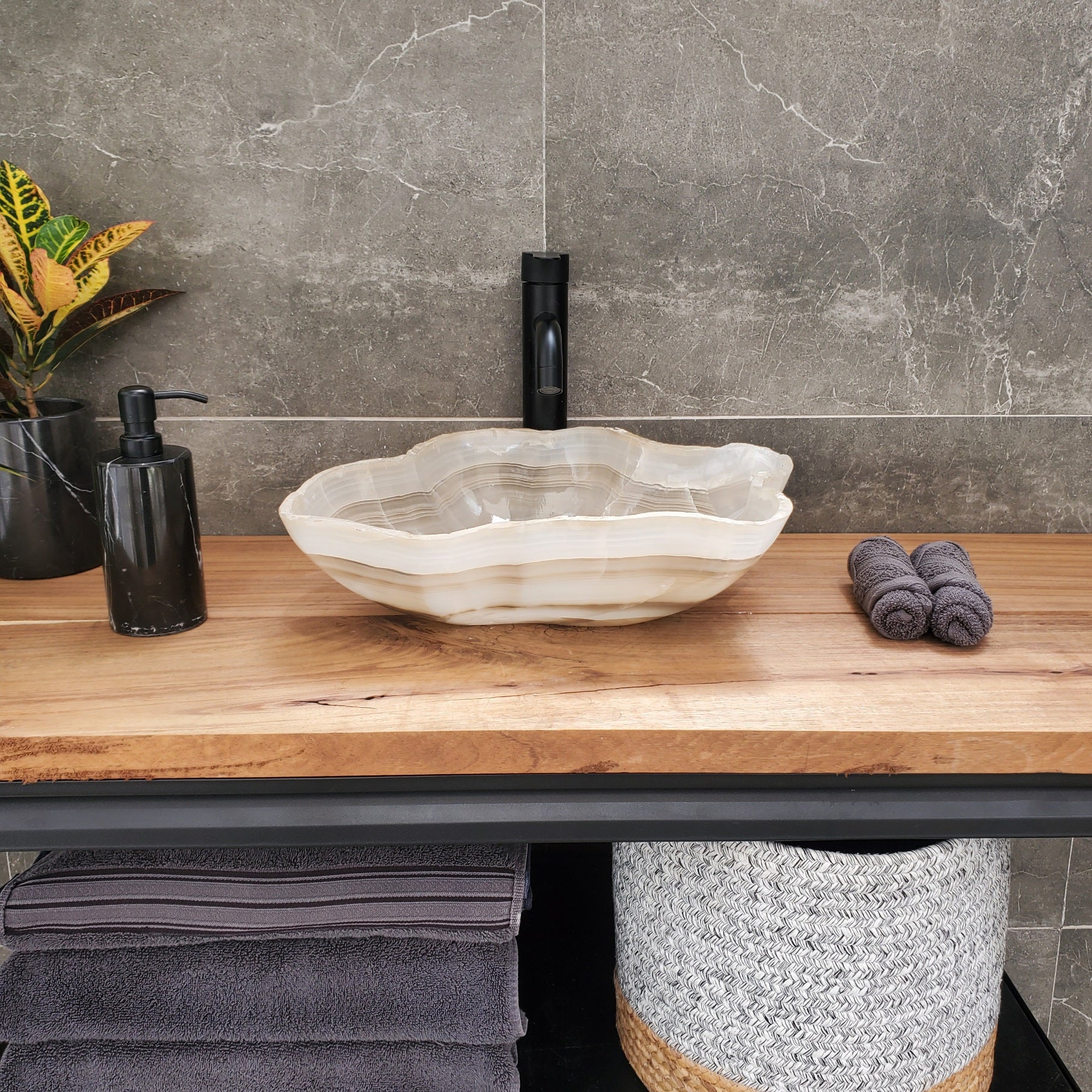 S32_16 Onyx Stone Vessel Bathroom Sink