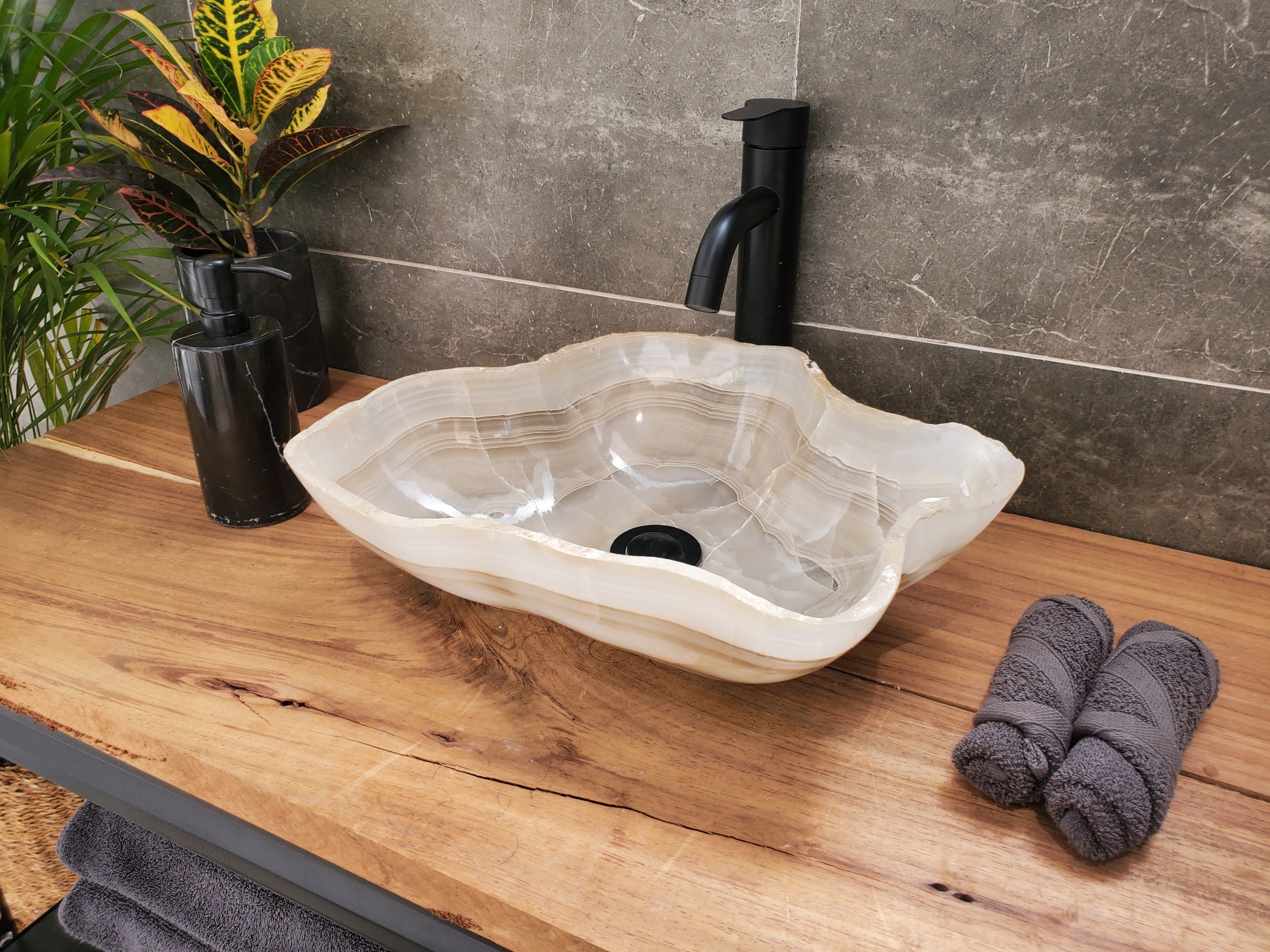 S32_16 Onyx Stone Vessel Bathroom Sink - 15.5 x 12 inch