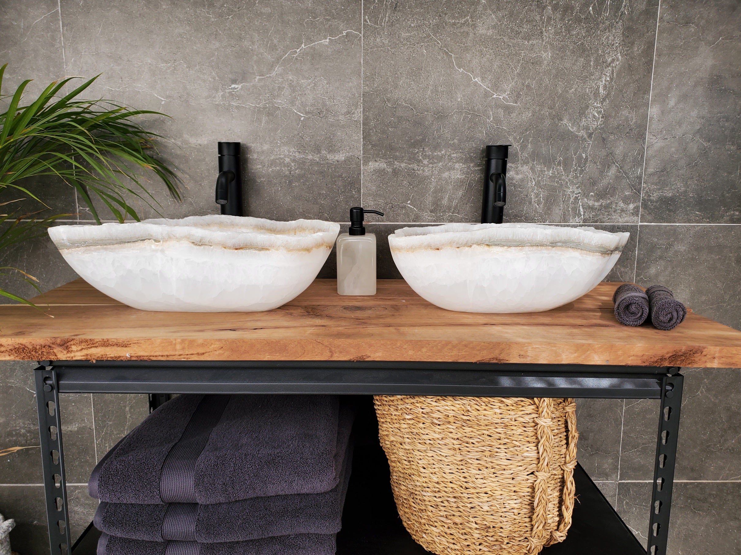 SET3304 Onyx Stone Master Bath Set of 2 (Two) Vessel Sinks