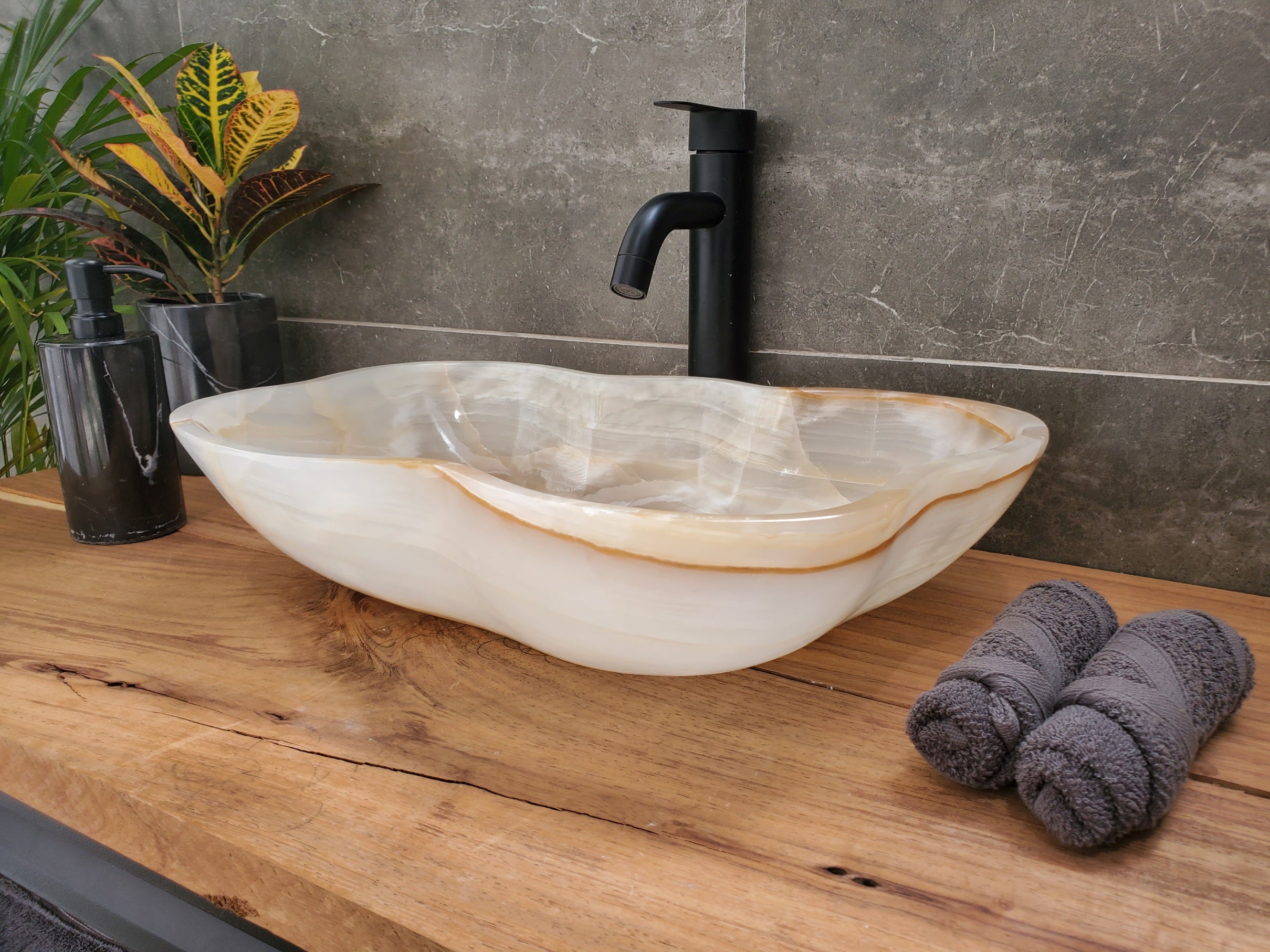 S32_15 Onyx Stone Vessel Bathroom Sink