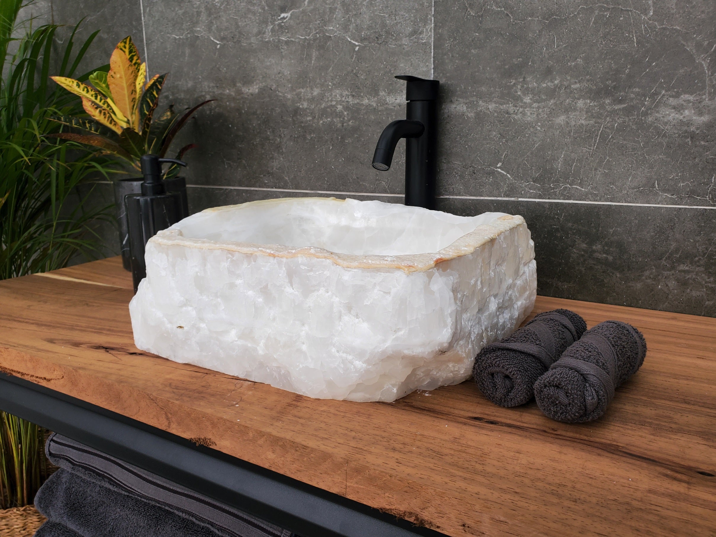 S31_45 Onyx Stone Vessel Bathroom Sink - 15.5 x 13.5 Inch