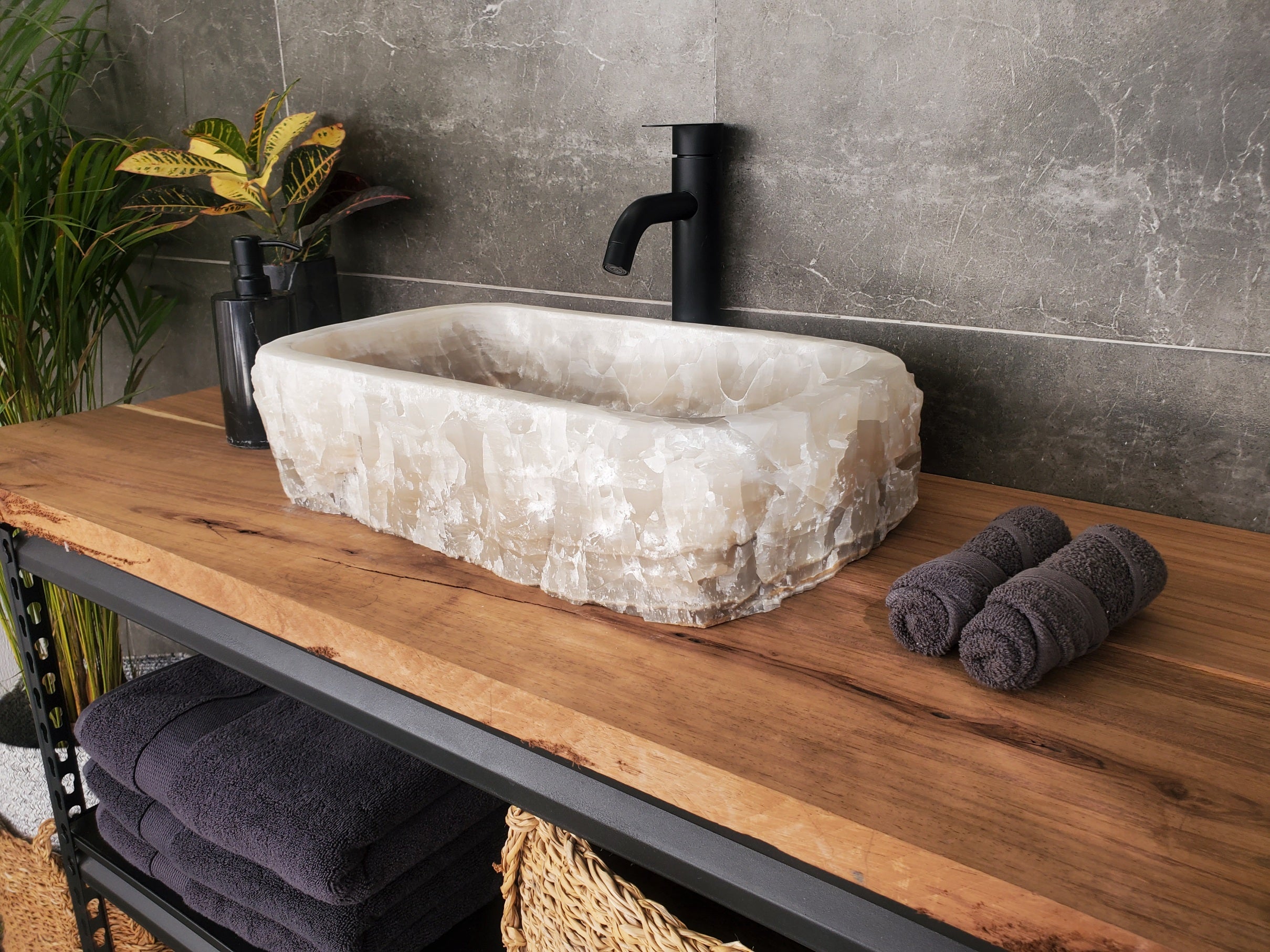 S33_14 Onyx Stone Vessel Sink - 19 x 12.5 inch