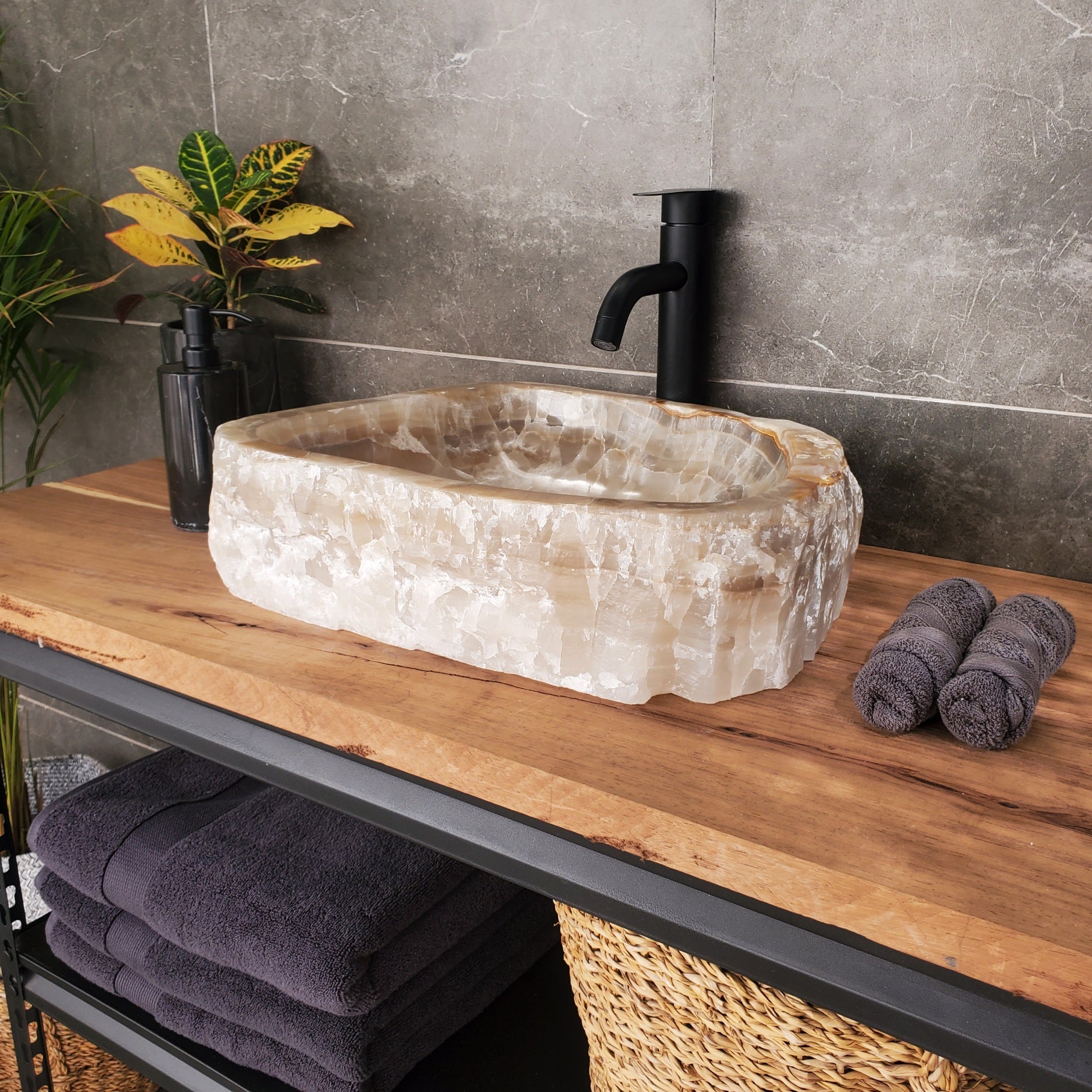 S33_15 Onyx Stone Vessel Sink - 17 x 14 inch