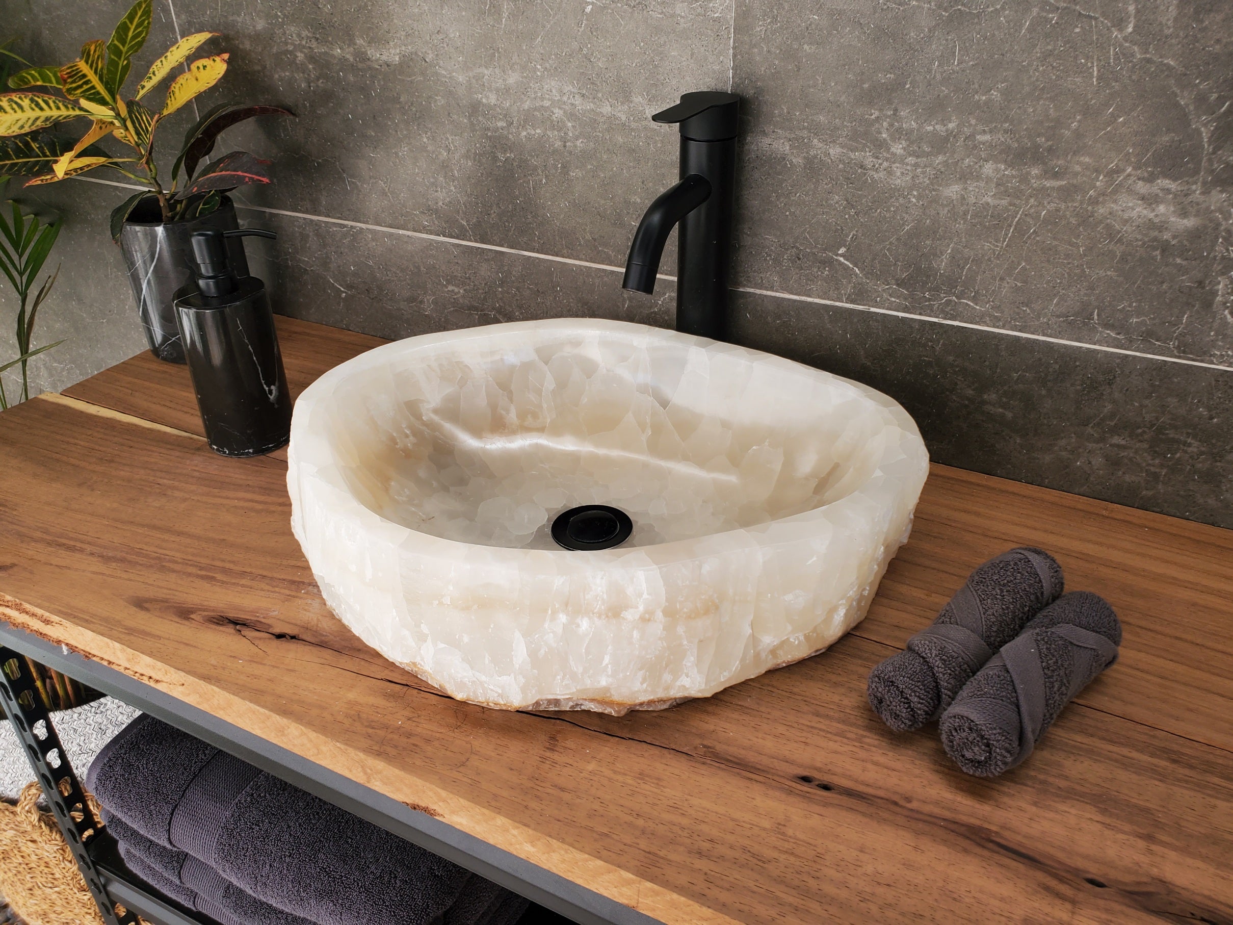S33_20 Onyx Stone Vessel Sink - 16 x 13 inch