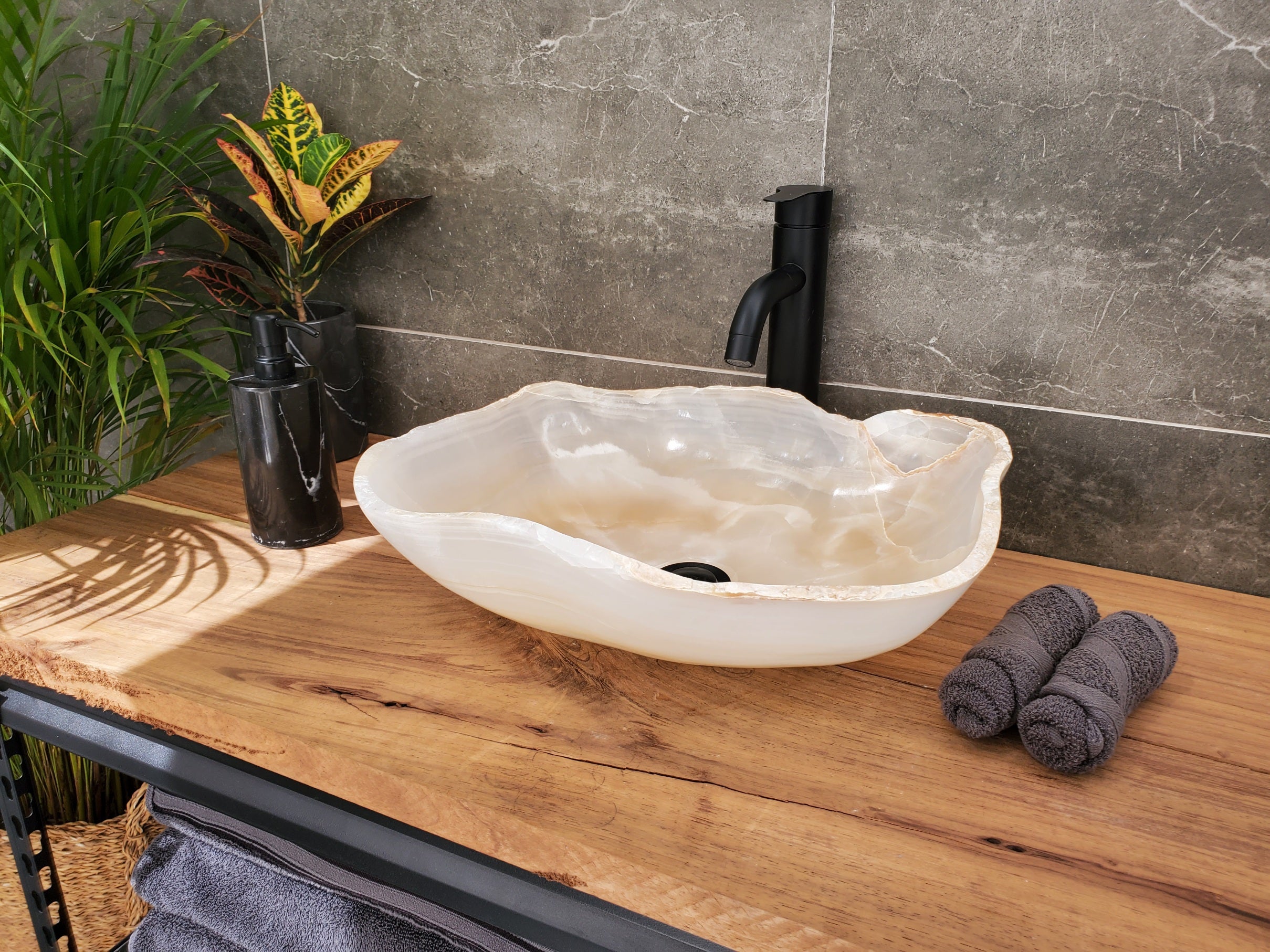 S32_21 Onyx Stone Vessel Bathroom Sink - 16 x 13 inch