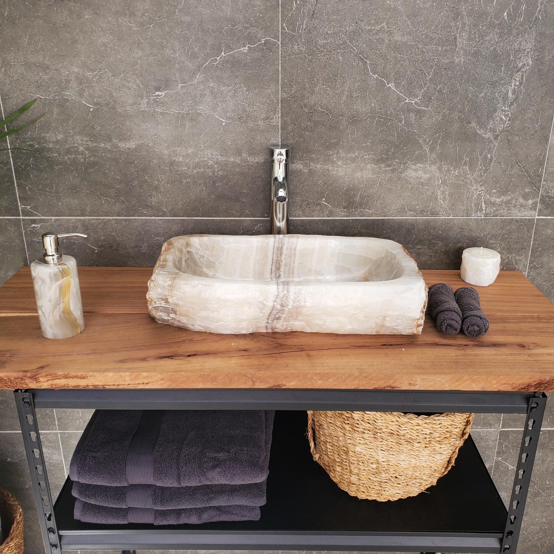 S33_09 Onyx Stone Vessel Sink