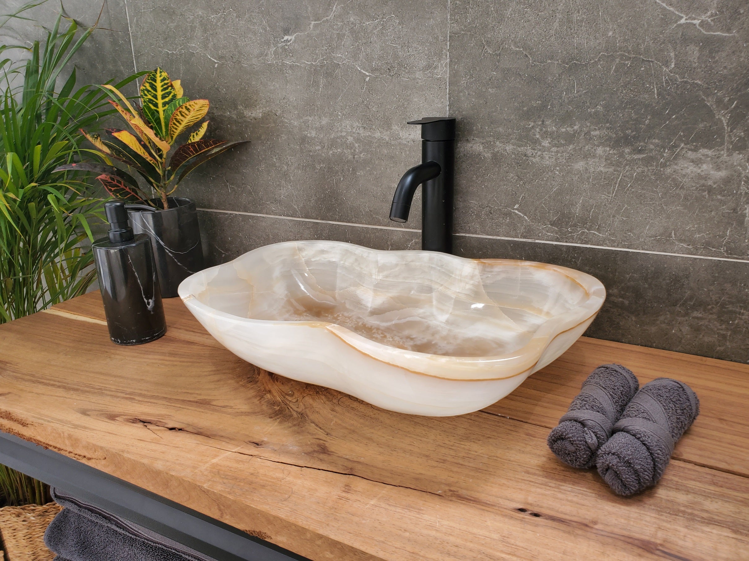 S32_15 Onyx Stone Vessel Bathroom Sink