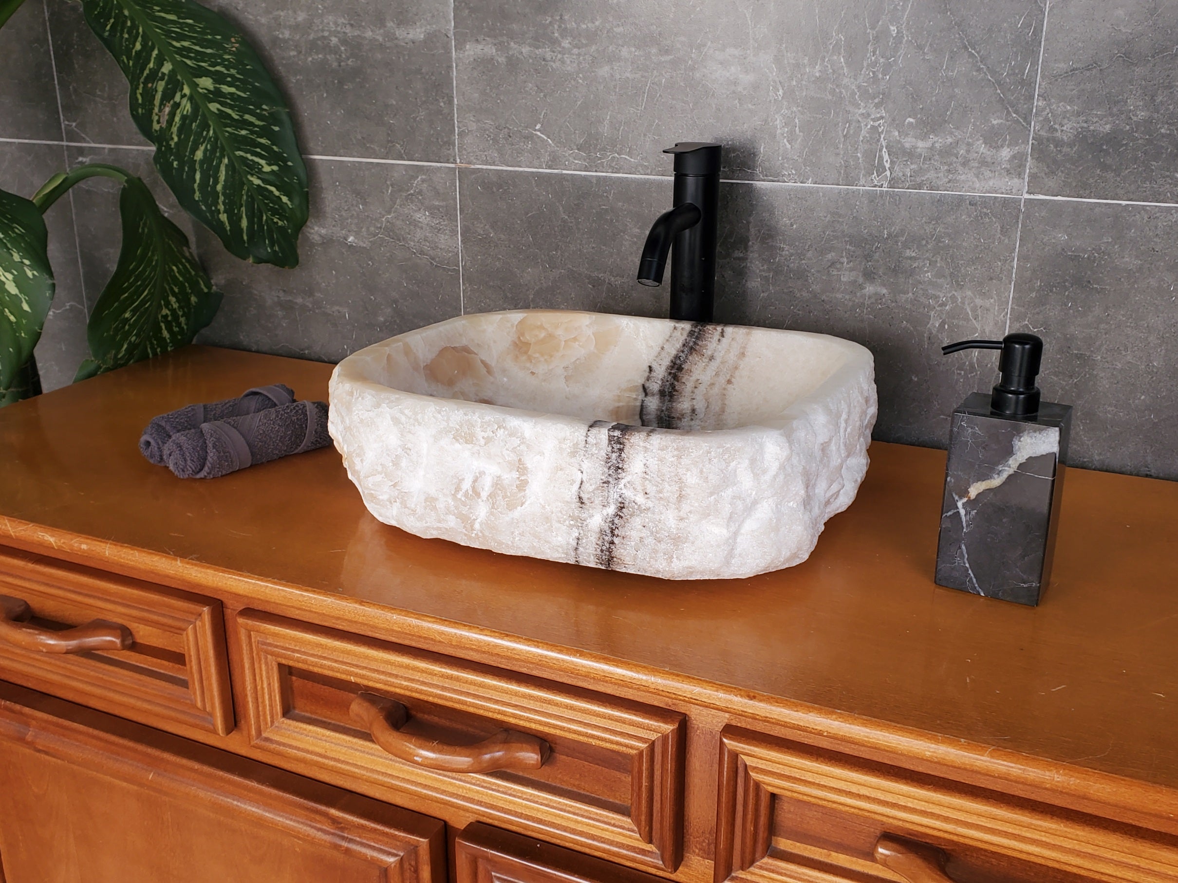 S37_17 Cream Onyx Vessel Sink – Rectangular Natural Stone Countertop Bathroom Sink 16.5 x 13.5 Inch Bathroom Sinks Featured Onyx Sinks Sinks