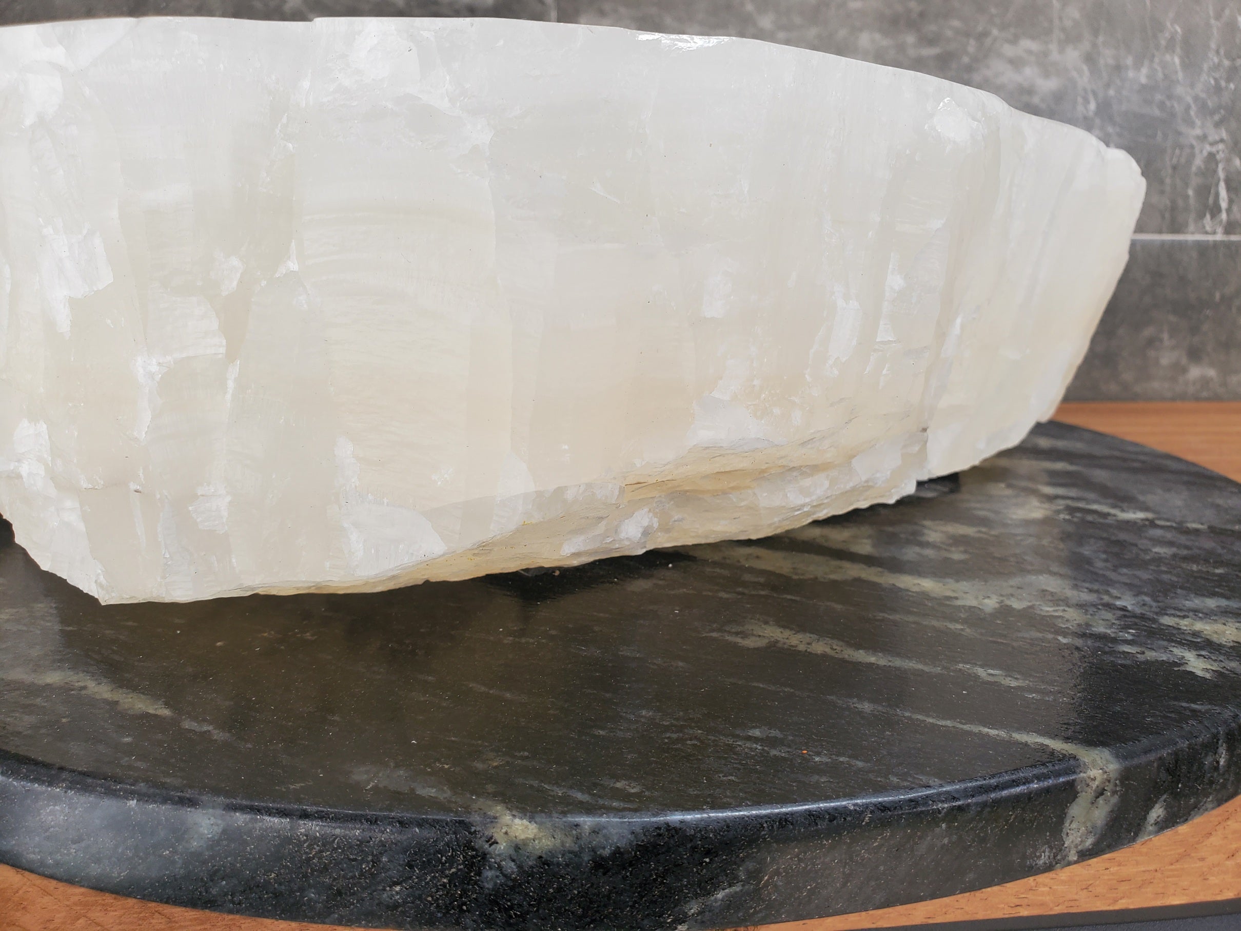 S33_19 Onyx Stone Vessel Sink