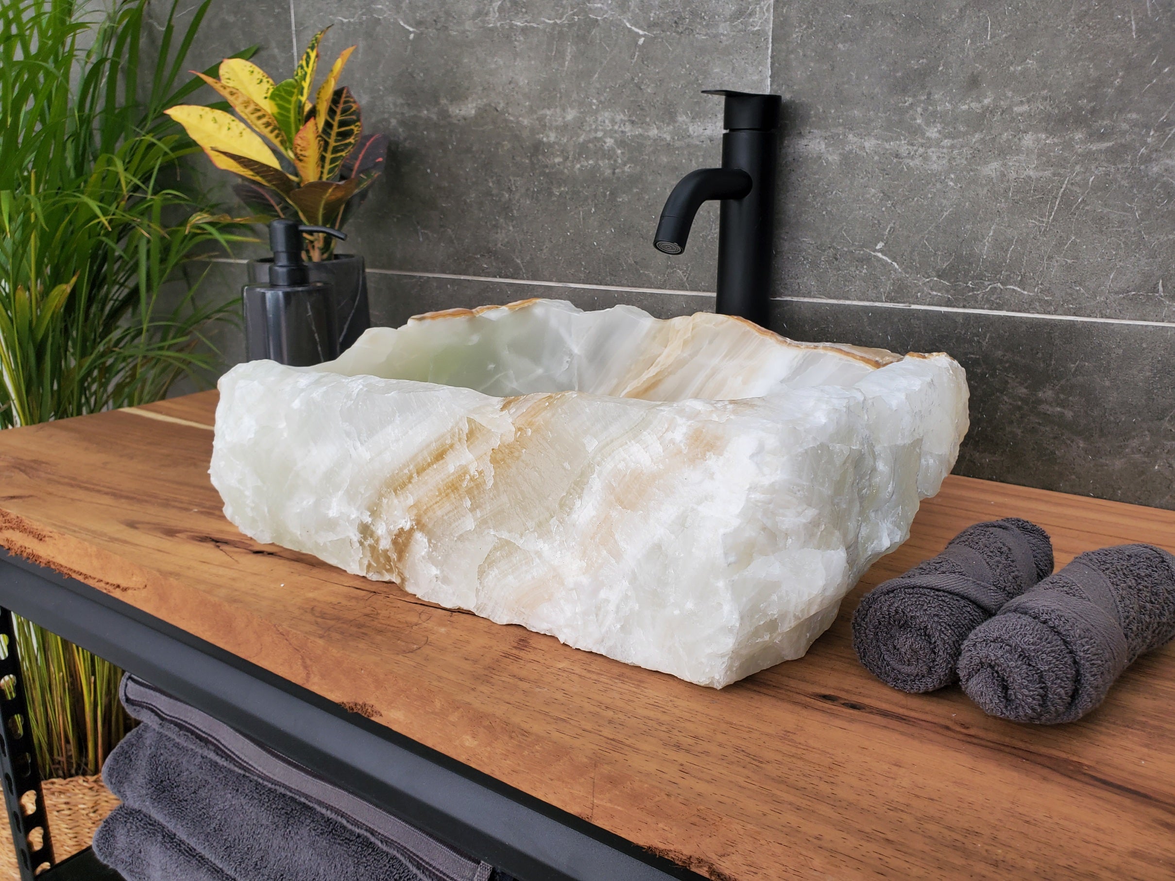 S31_49 Onyx Stone Vessel Bathroom Sink