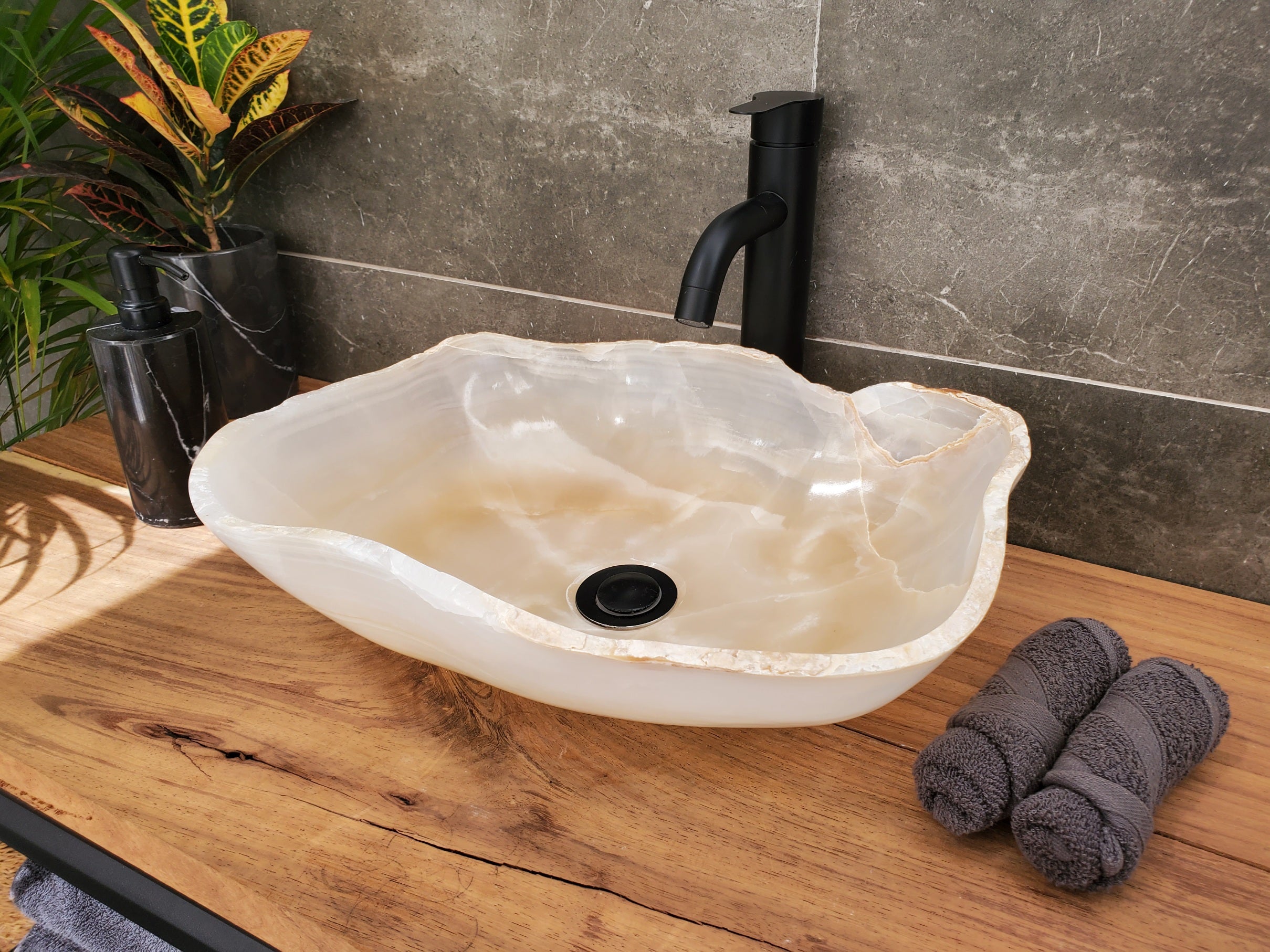 S32_21 Onyx Stone Vessel Bathroom Sink - 16 x 13 inch