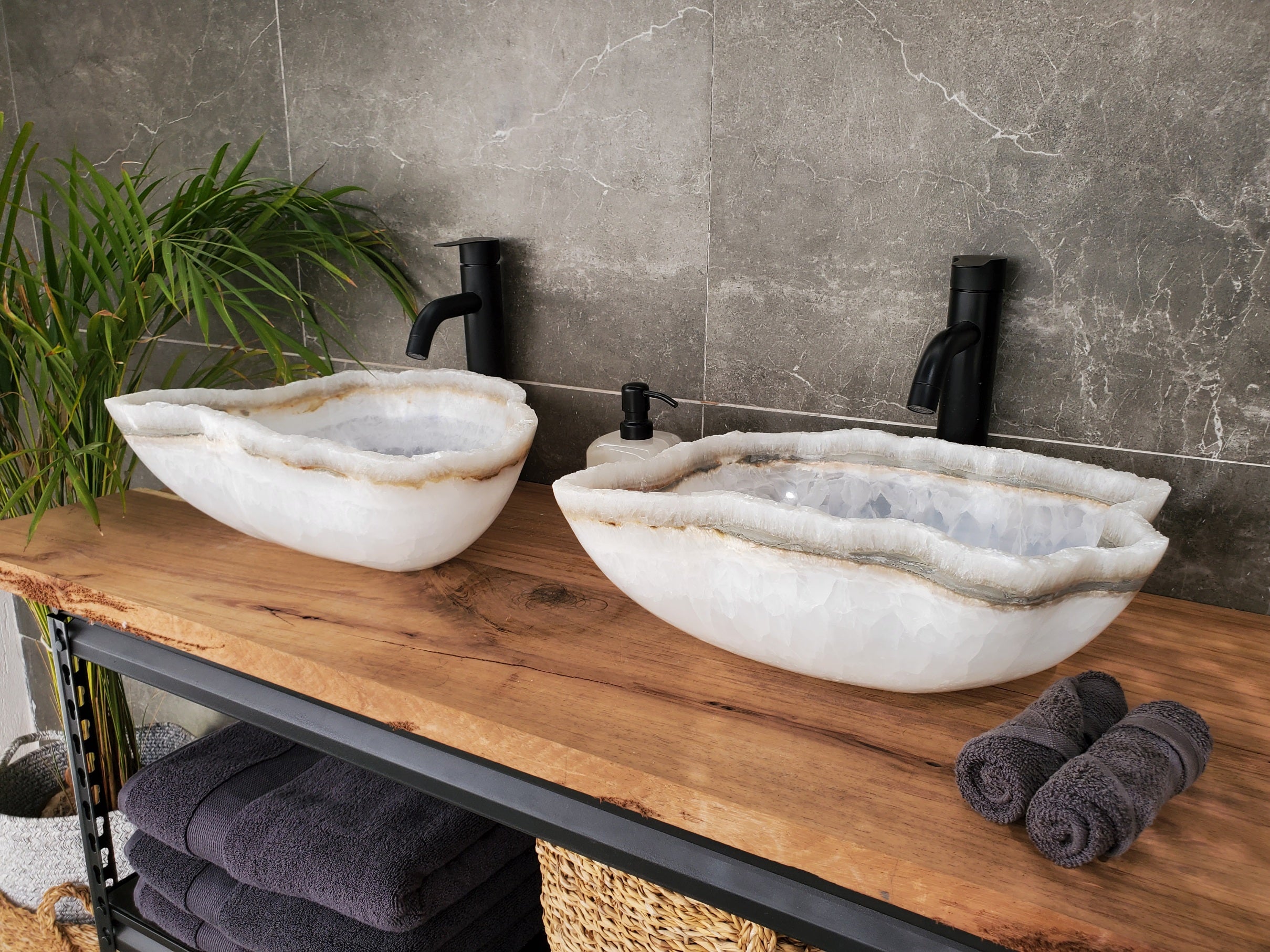 SET3304 Onyx Stone Master Bath Set of 2 (Two) Vessel Sinks