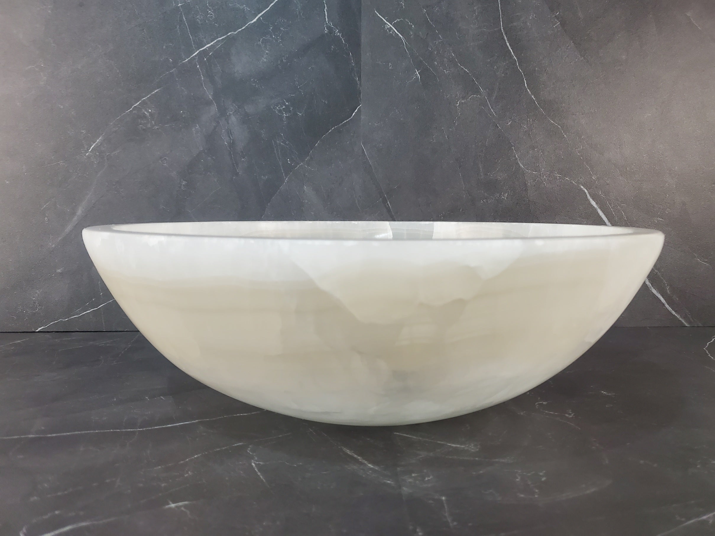 S27_09 Round Onyx Vessel Sink - 15.6 x 15.6 inch