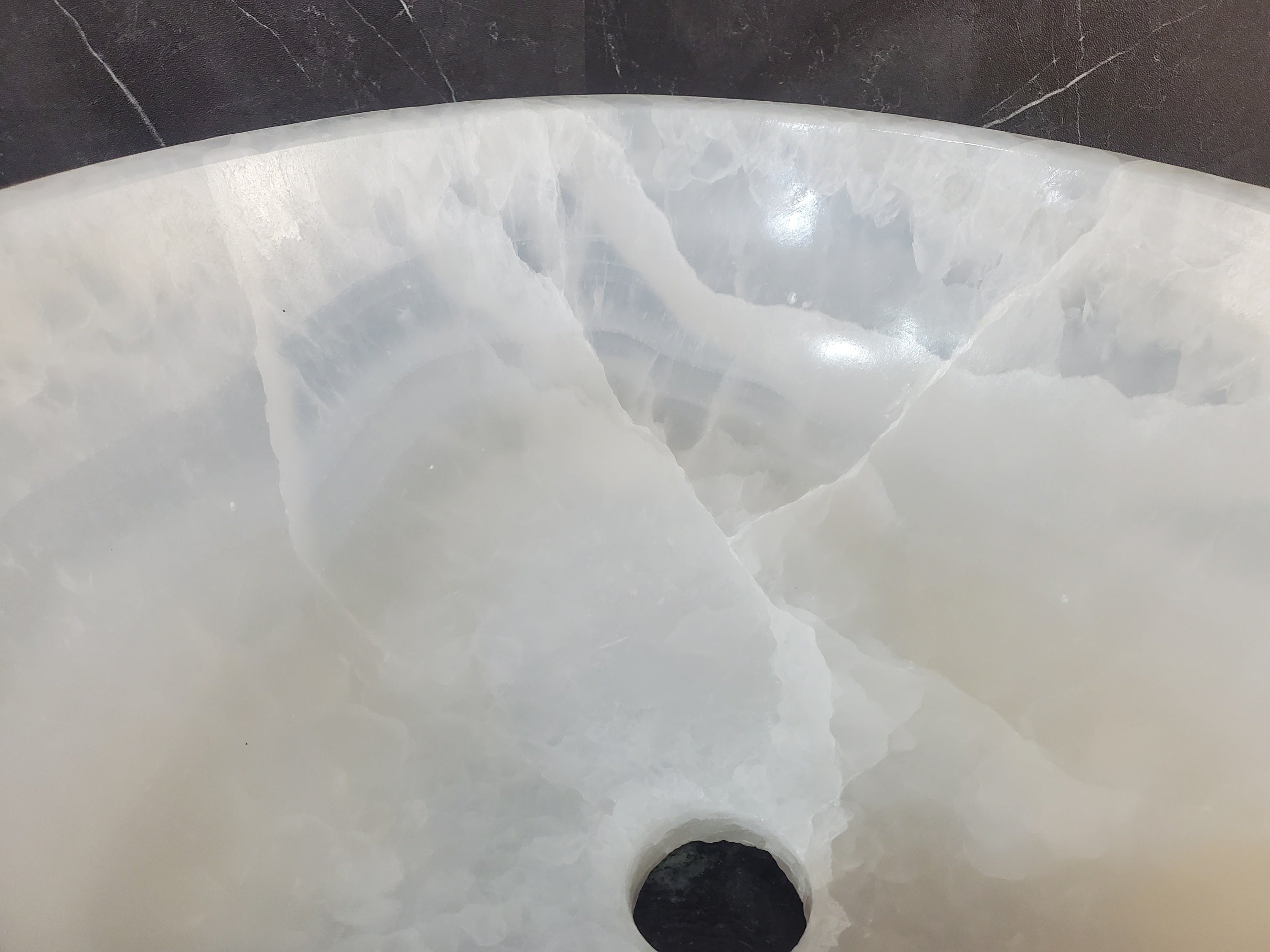 S27_08 Round Onyx Stone Vessel Sink - 15.6 x 15.6 inch