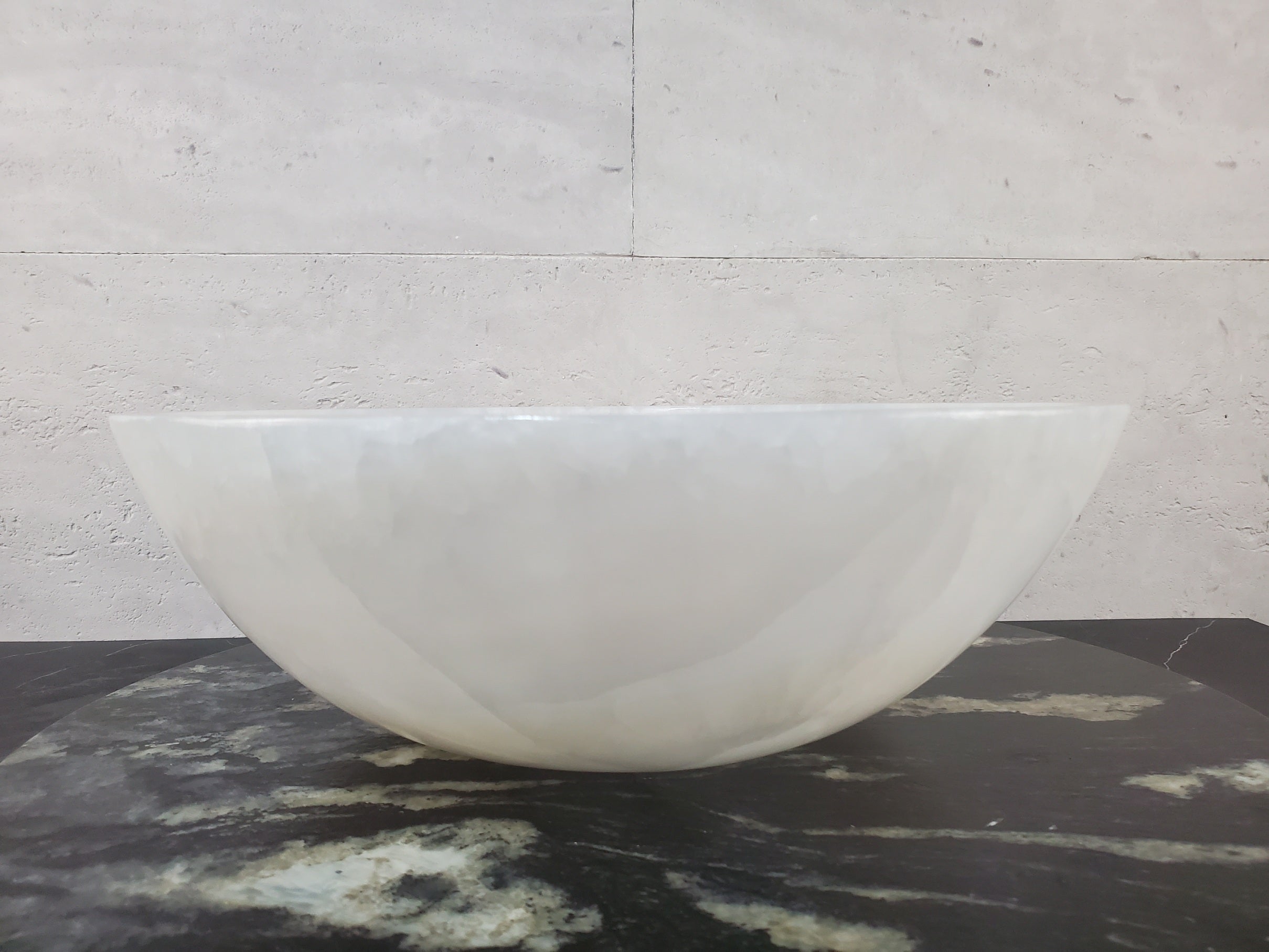 S27_08 Round Onyx Stone Vessel Sink - 15.6 x 15.6 inch