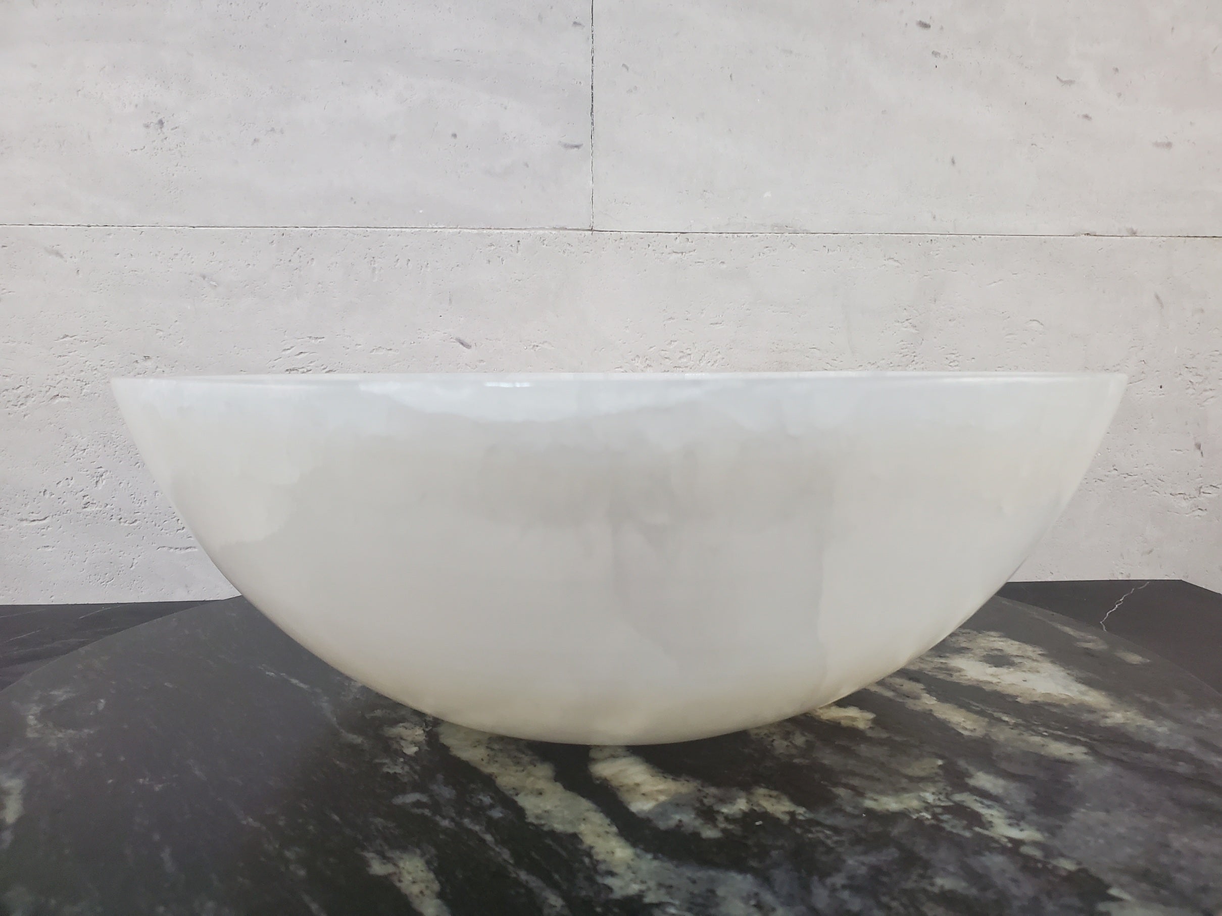 S27_08 Round Onyx Stone Vessel Sink - 15.6 x 15.6 inch