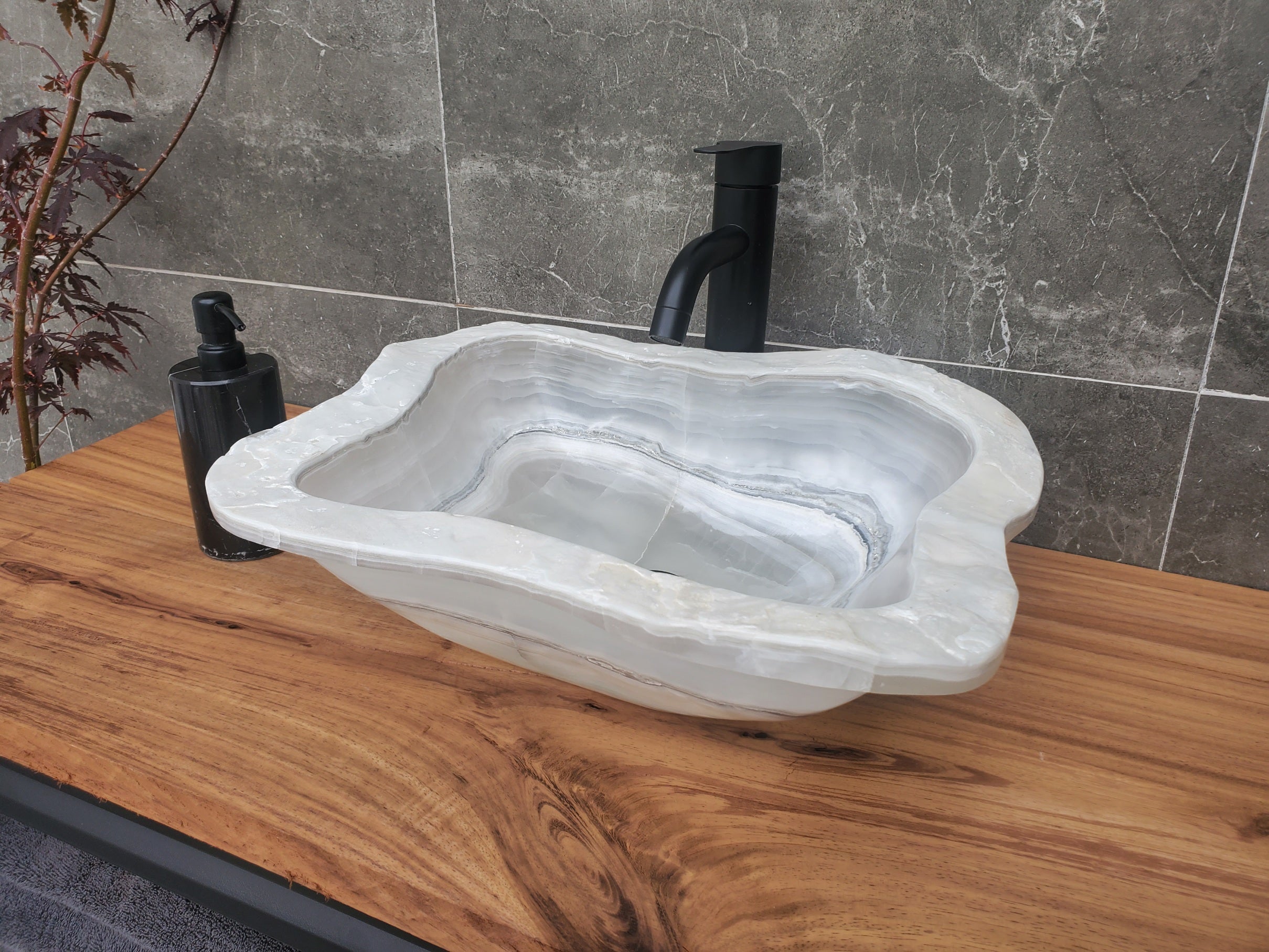 S30_08 Onyx Stone Vessel Bathroom Sink