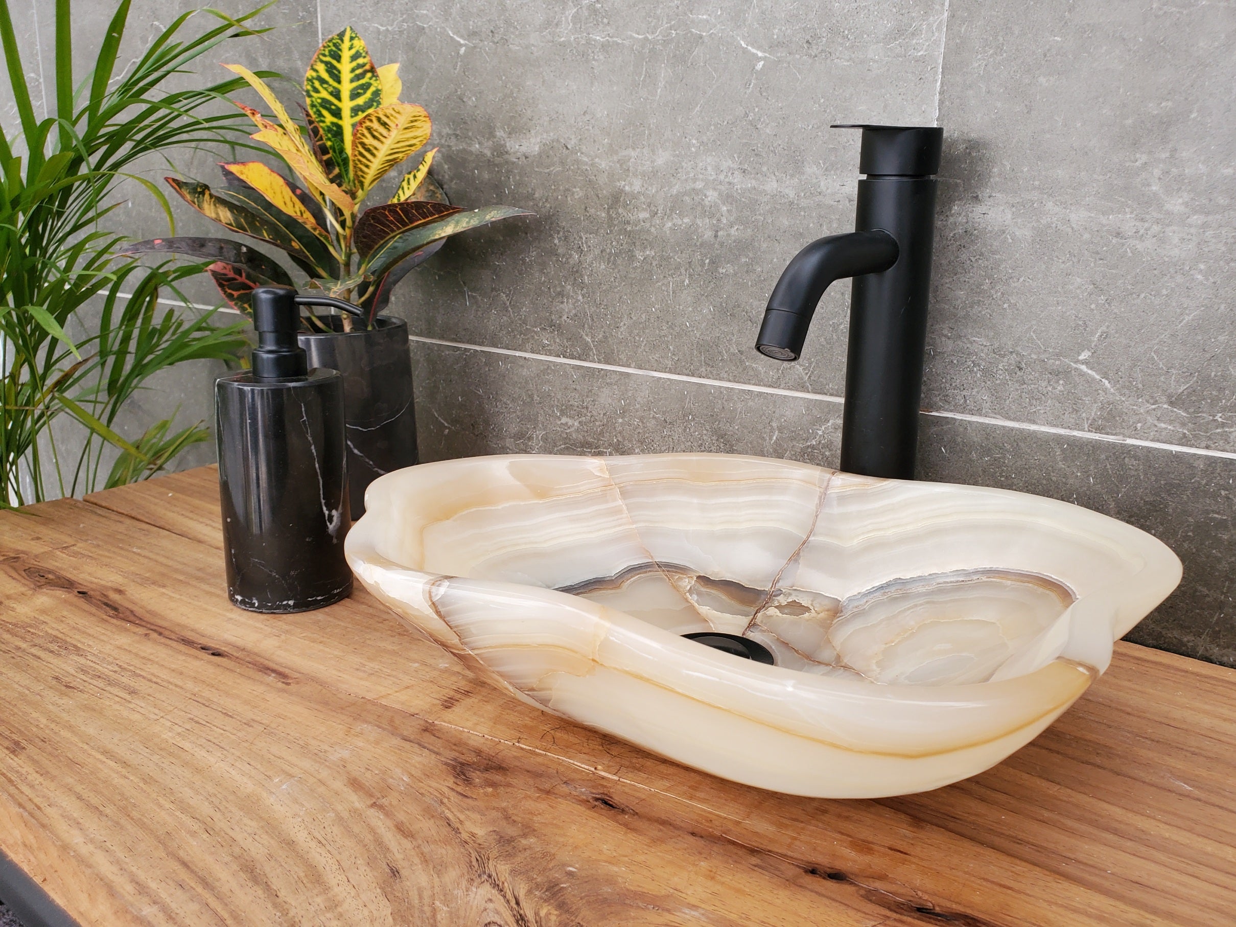 S31_28 Onyx Stone Vessel Bathroom Sink