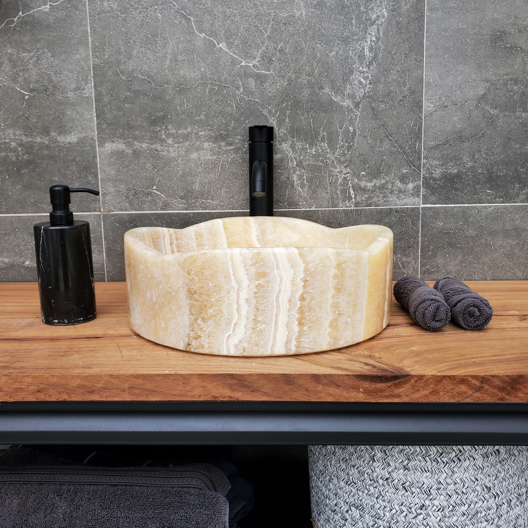 S29_11 Onyx Stone Vessel Bathroom Sink - Round